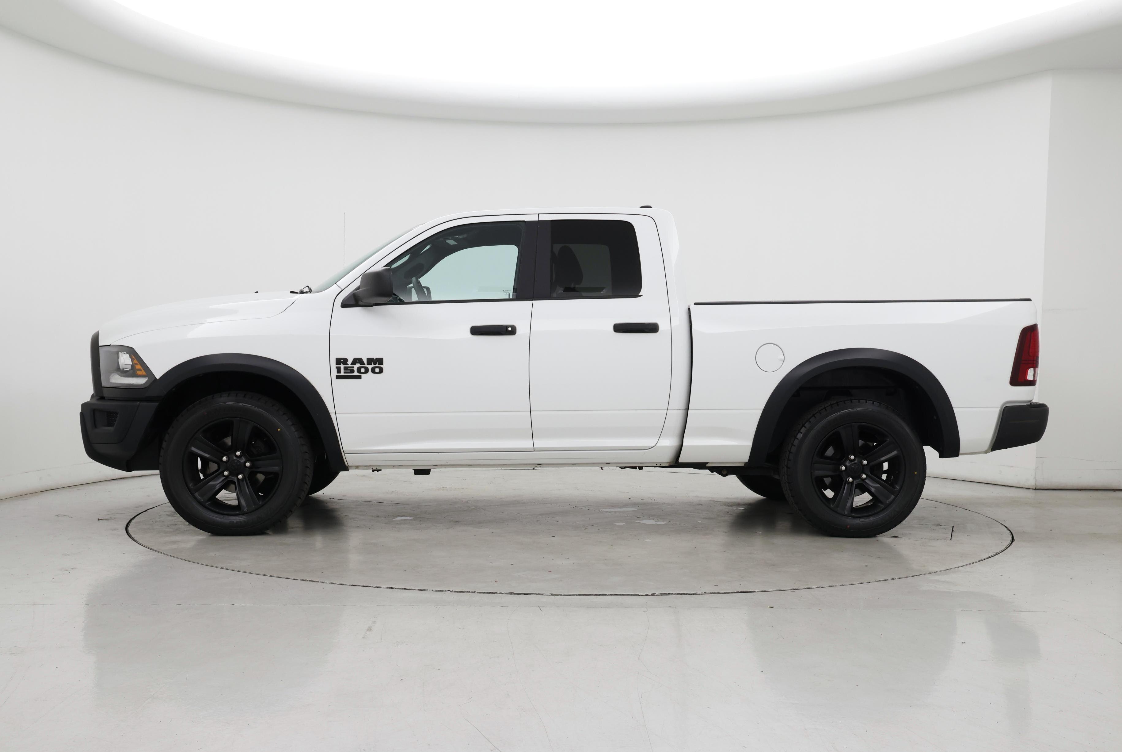 Thumbnail: 2021 RAM 1500 Classic - 3