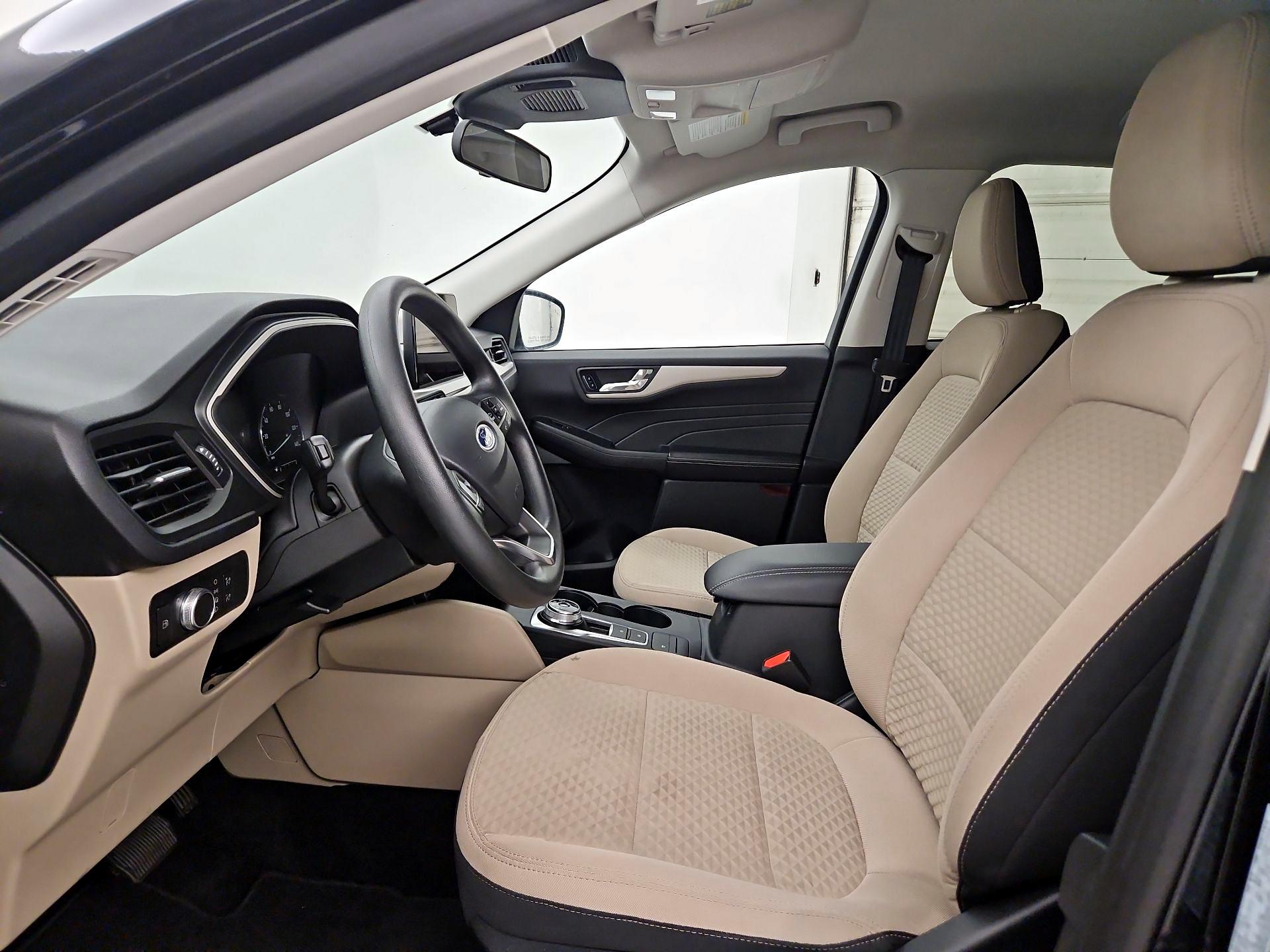 Thumbnail: 2021 Ford Escape - 11