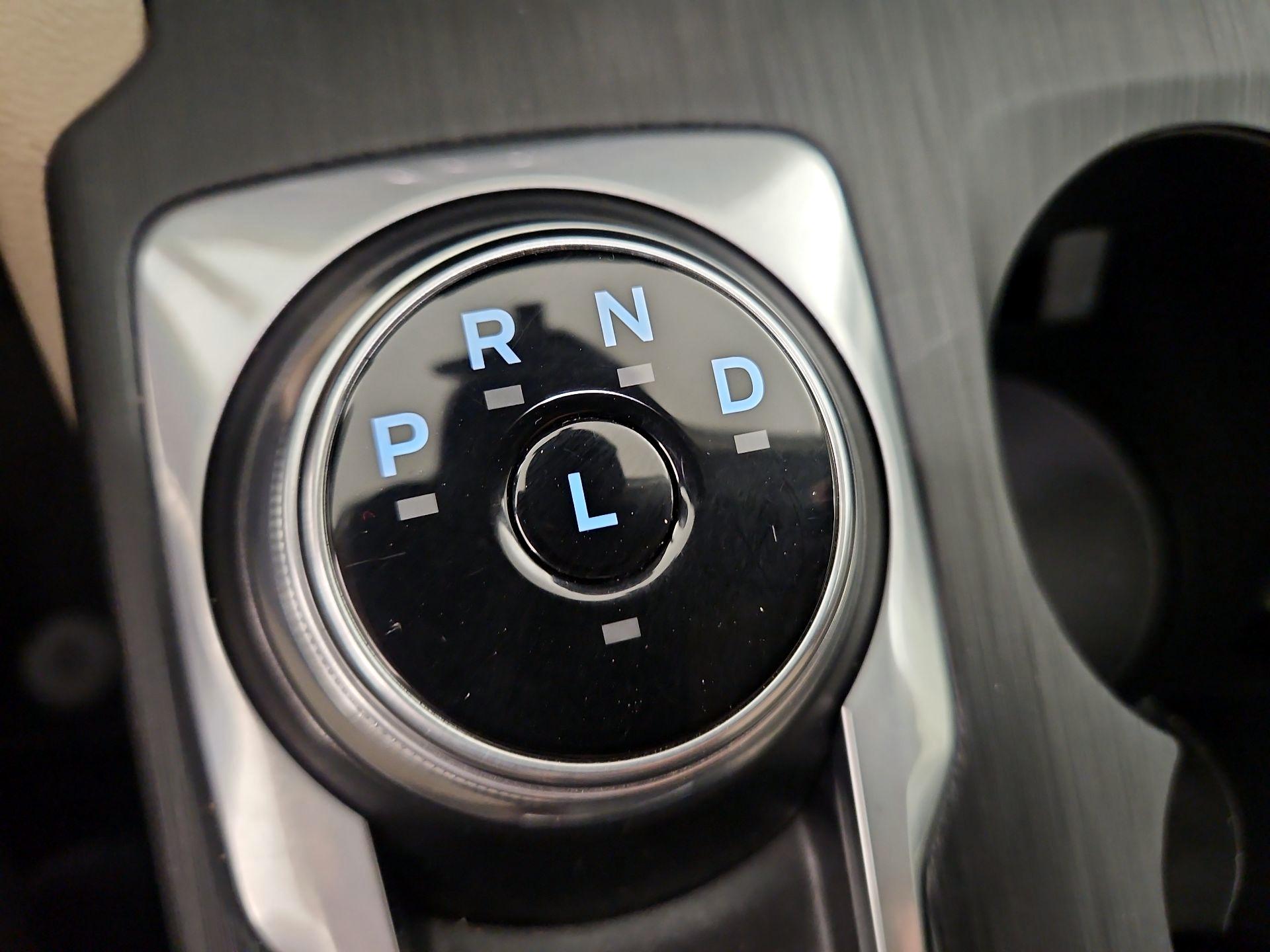 Thumbnail: 2021 Ford Escape - 17