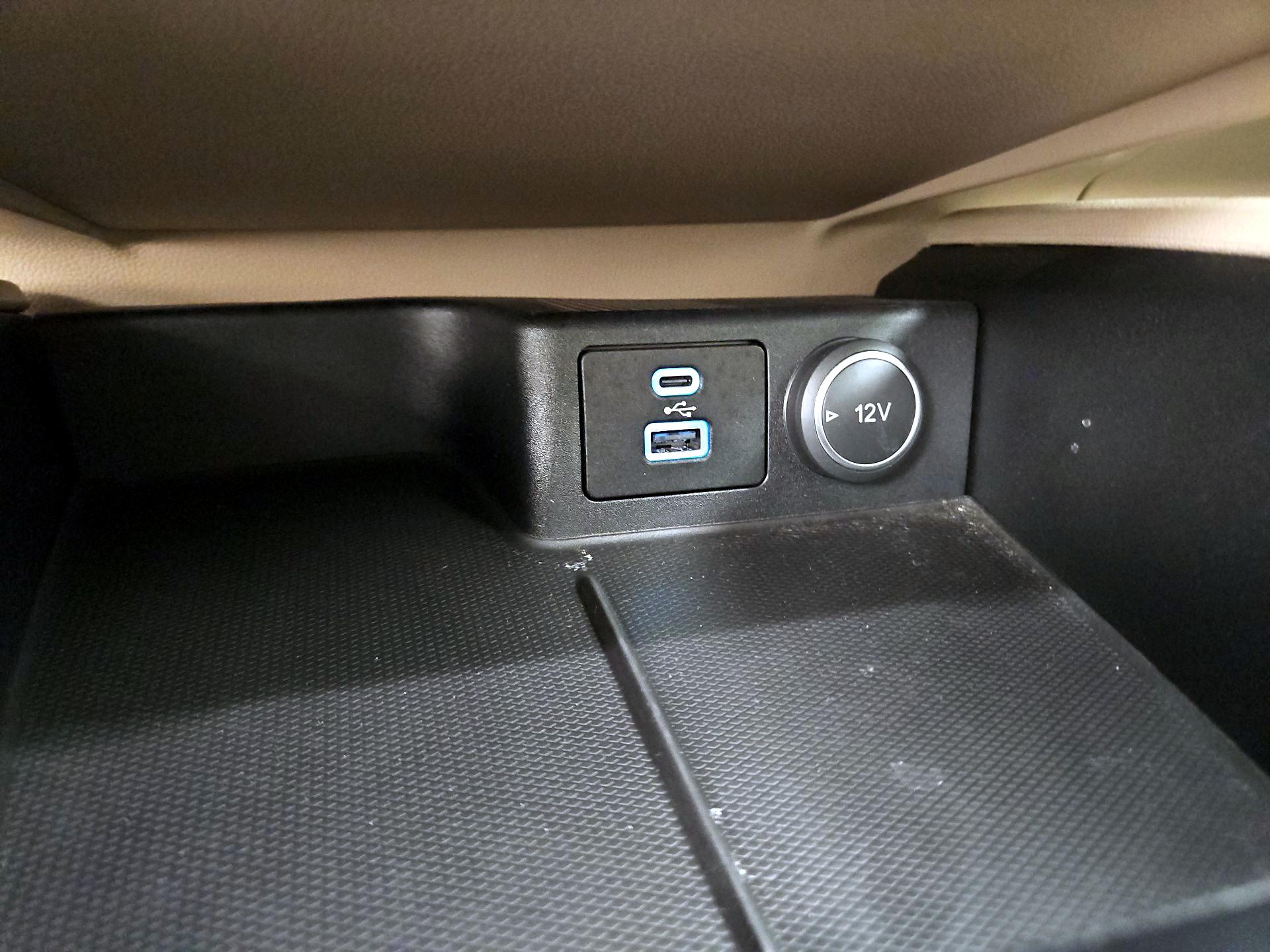 Thumbnail: 2021 Ford Escape - 18