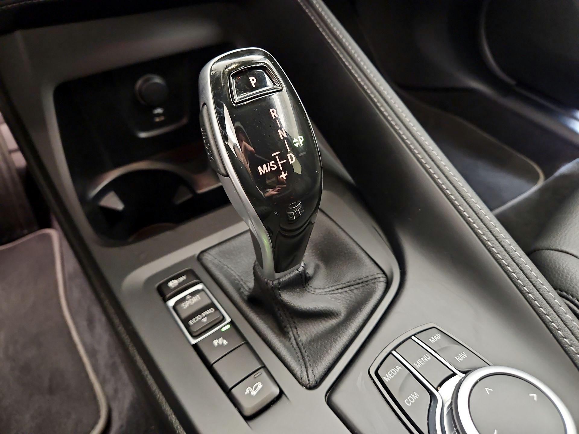 Thumbnail: 2022 BMW X1 - 18