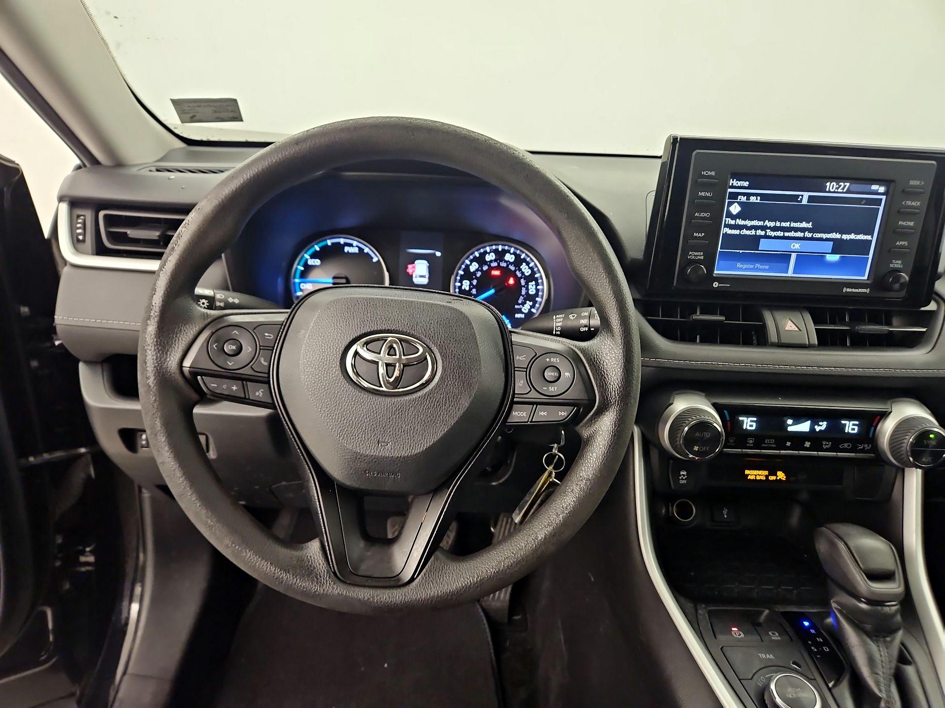 Thumbnail: 2020 Toyota RAV4 - 10