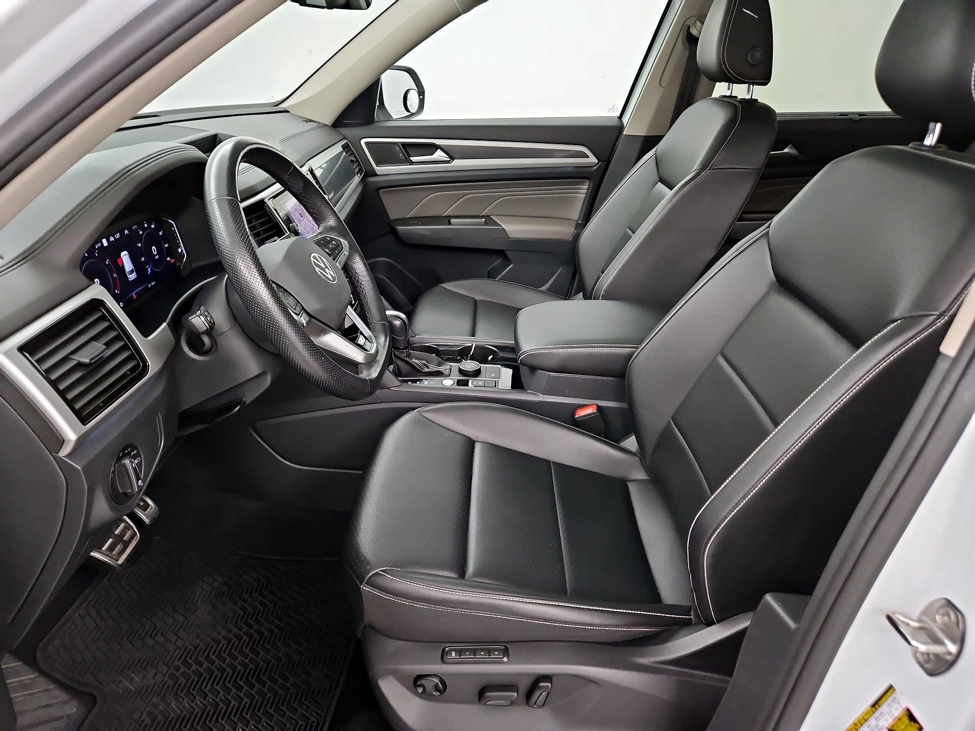Thumbnail: 2022 Volkswagen Atlas - 11