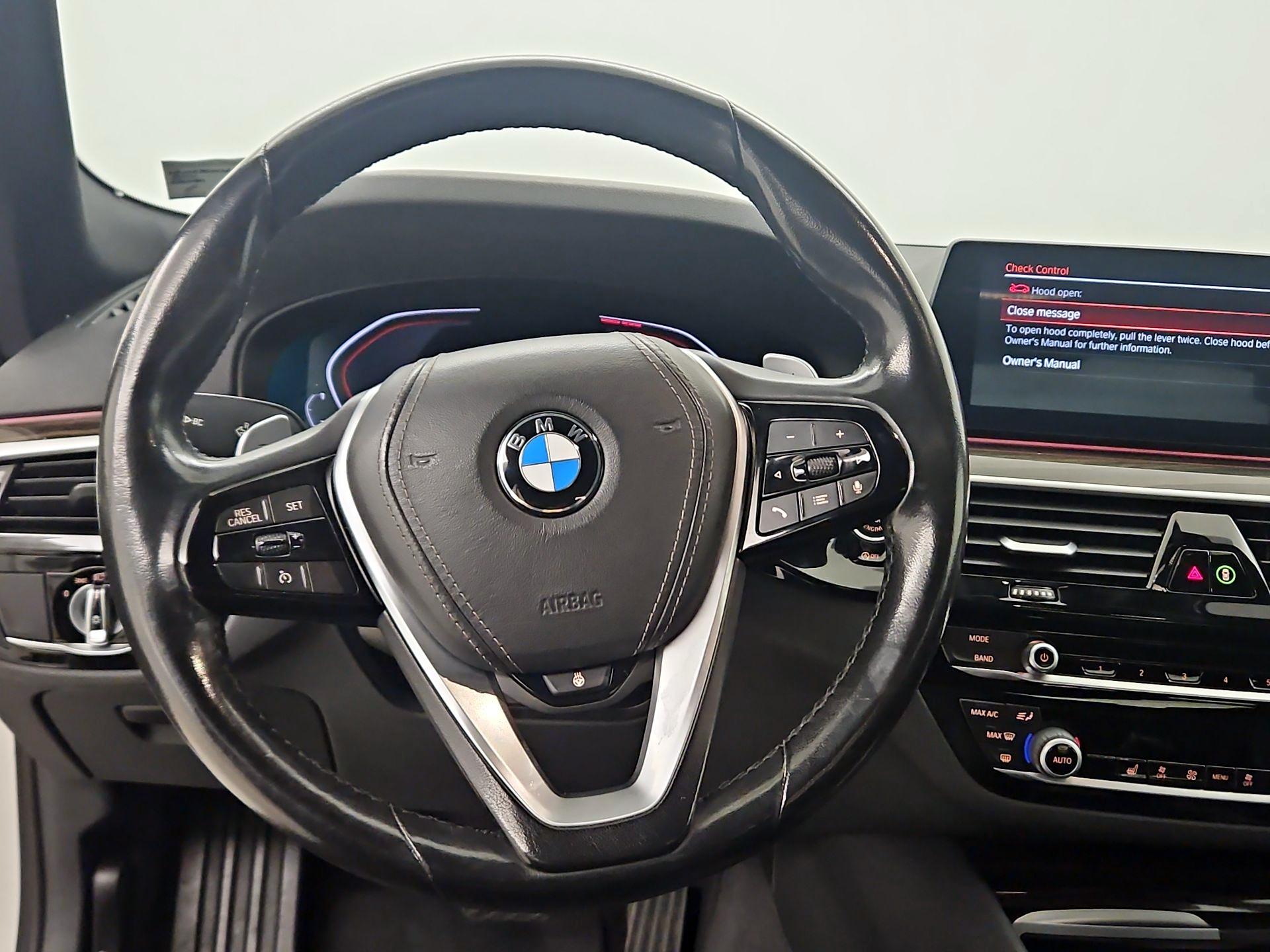 Thumbnail: 2020 BMW 5 Series - 10