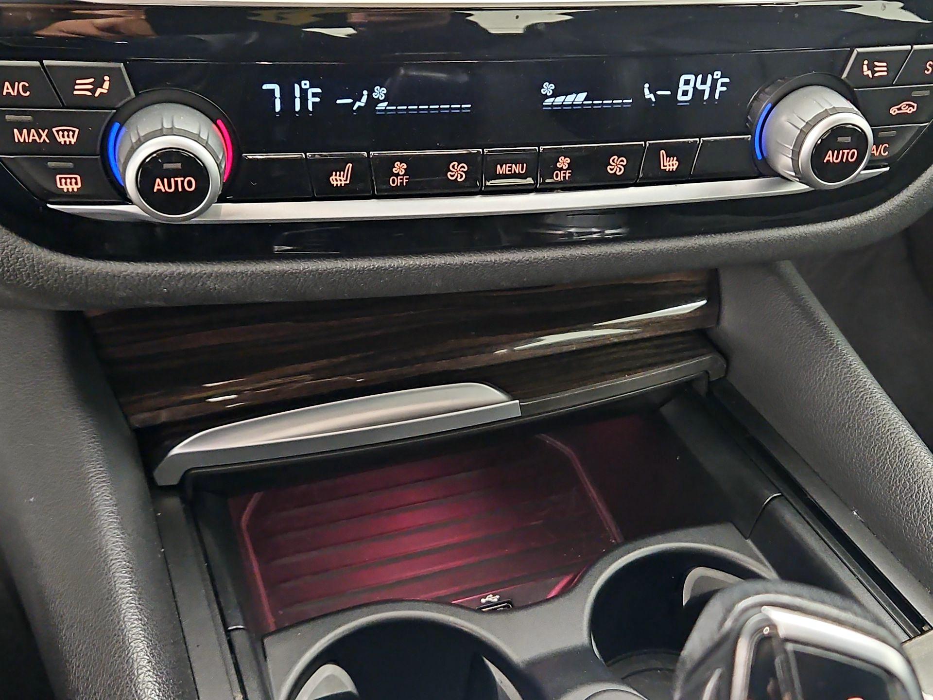 Thumbnail: 2020 BMW 5 Series - 17