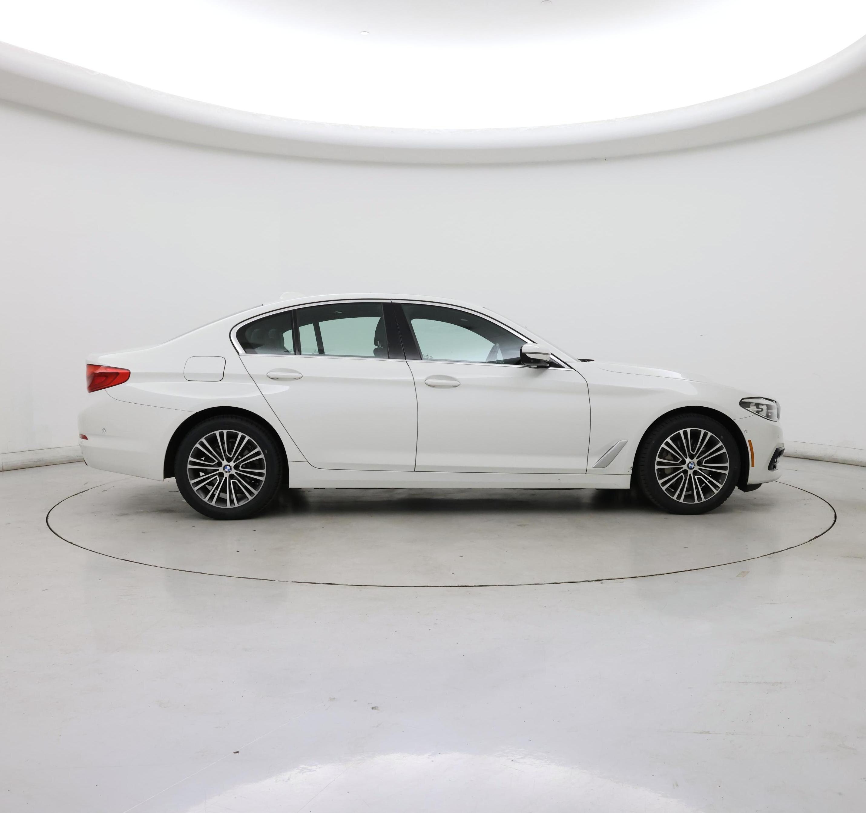 Thumbnail: 2020 BMW 5 Series - 7