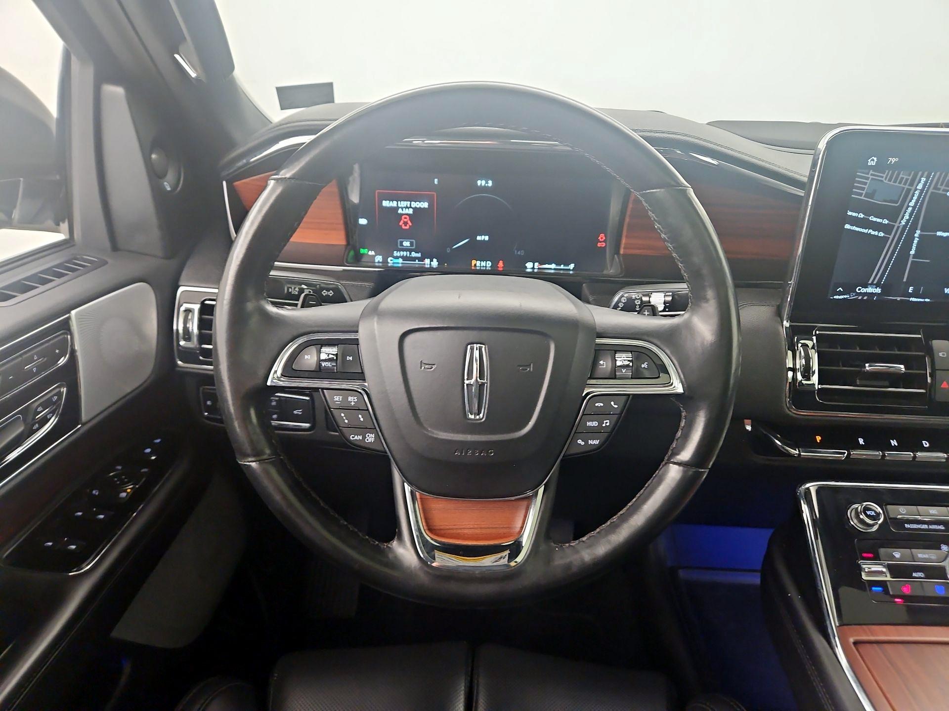 Thumbnail: 2020 Lincoln Navigator L - 10