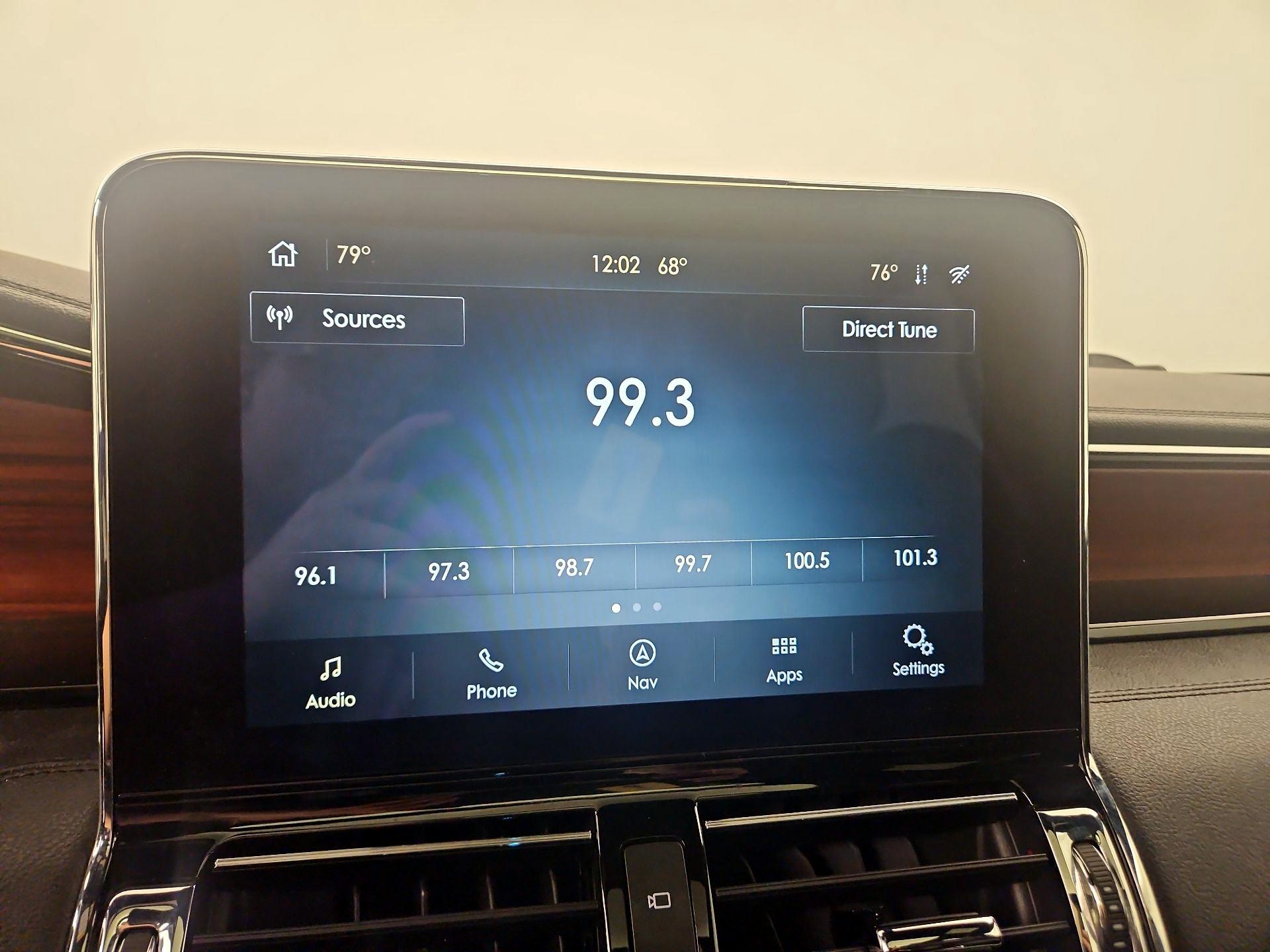 Thumbnail: 2020 Lincoln Navigator L - 16