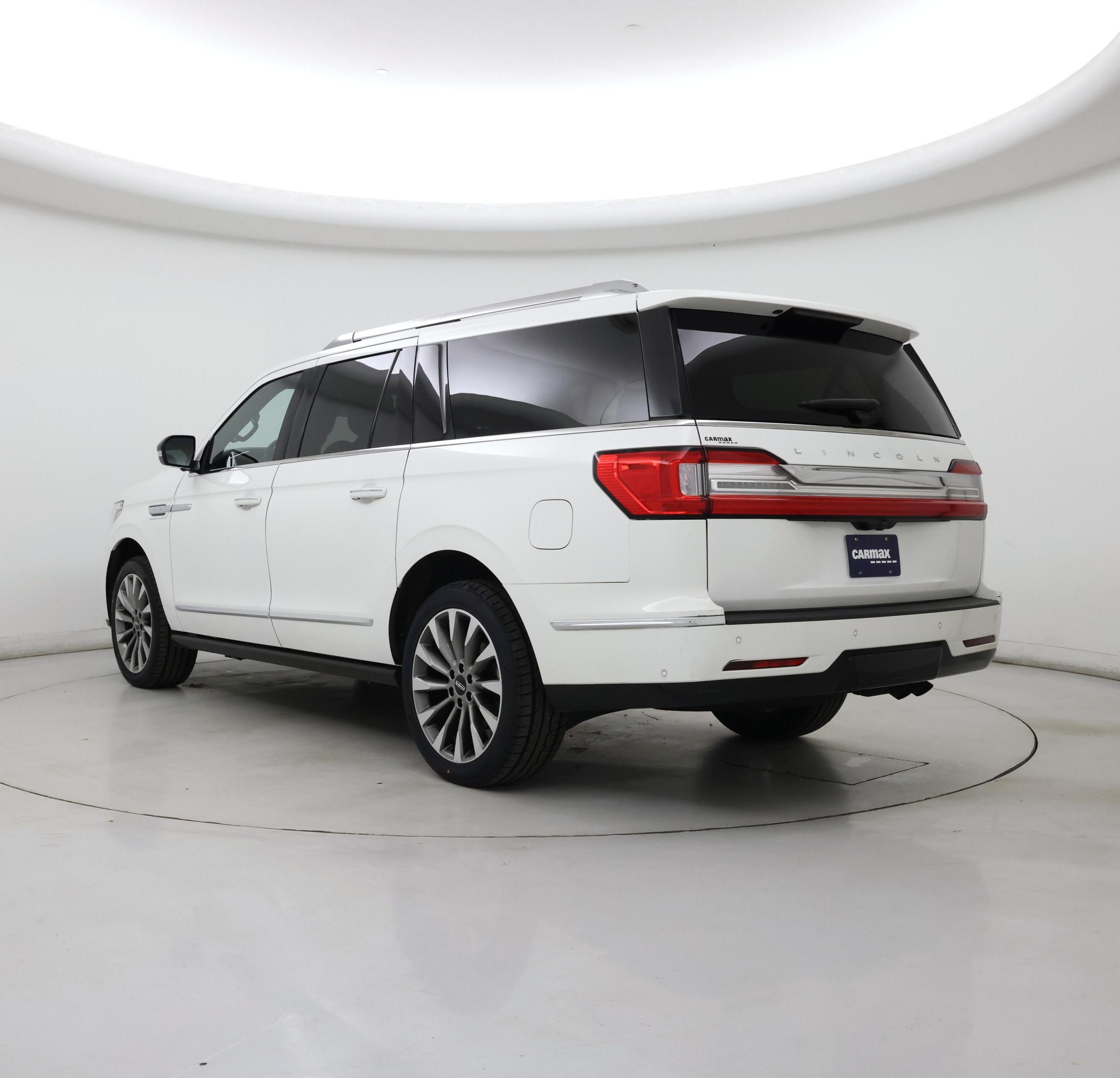 Thumbnail: 2020 Lincoln Navigator L - 2