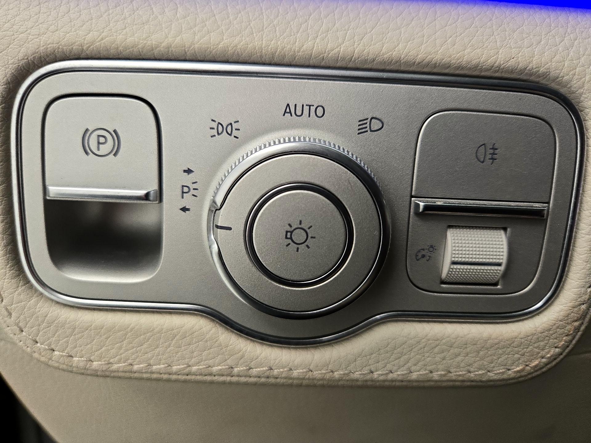 Thumbnail: 2022 Mercedes-Benz GLE - 13