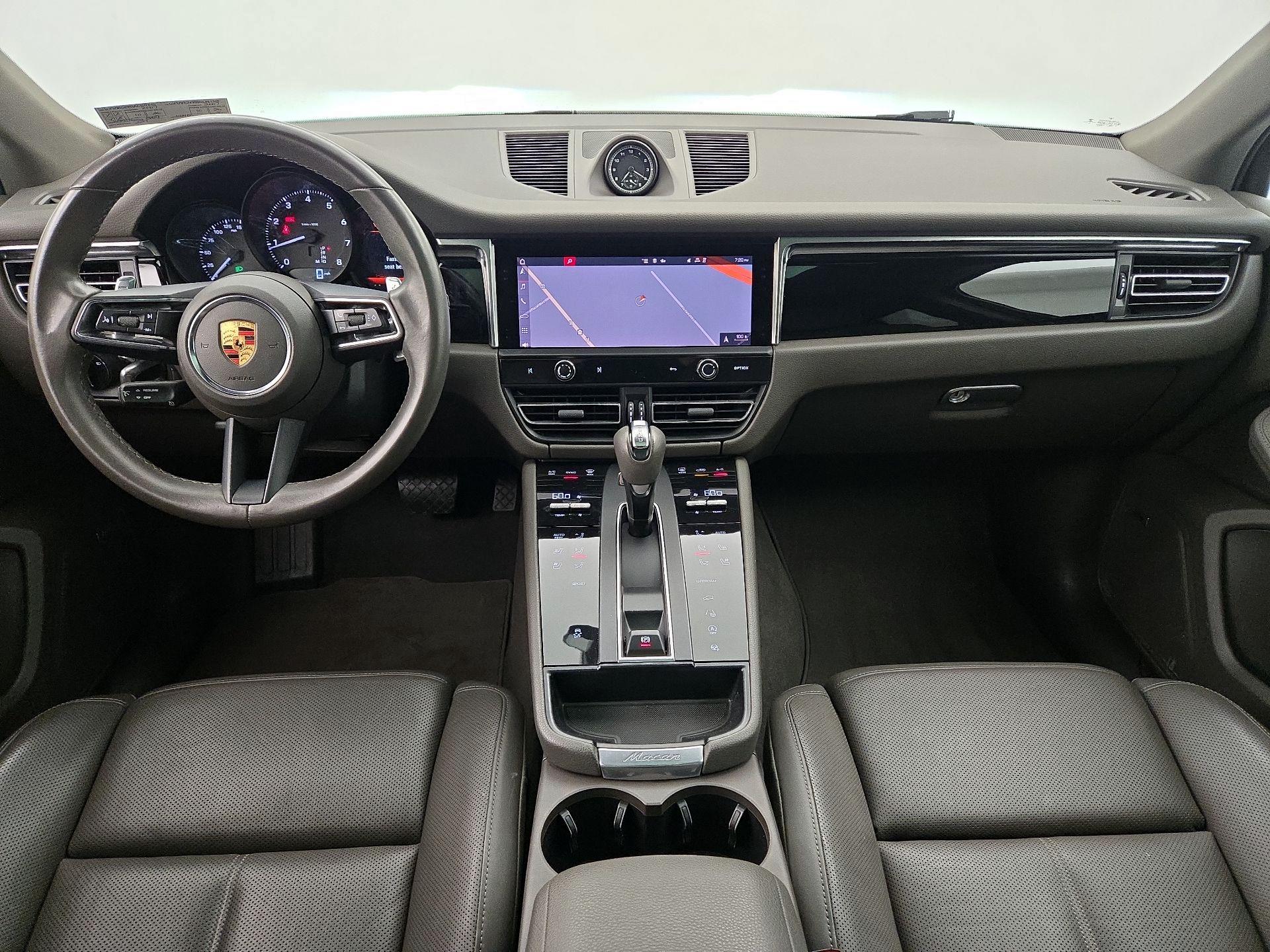 Thumbnail: 2022 Porsche Macan - 9