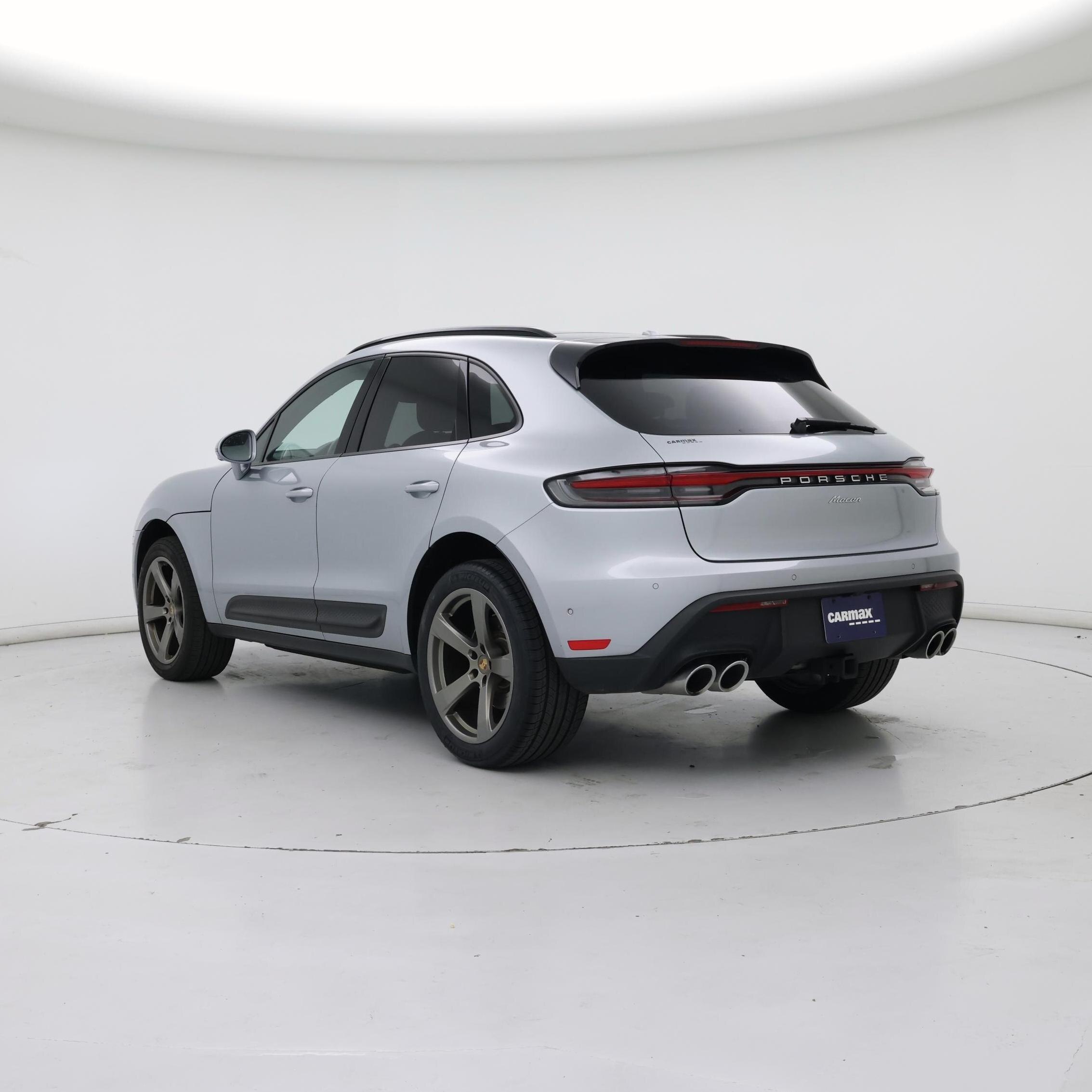 Thumbnail: 2022 Porsche Macan - 2