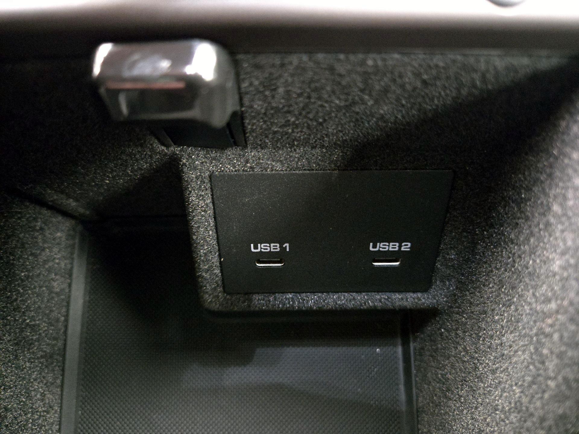 Thumbnail: 2022 Porsche Macan - 19