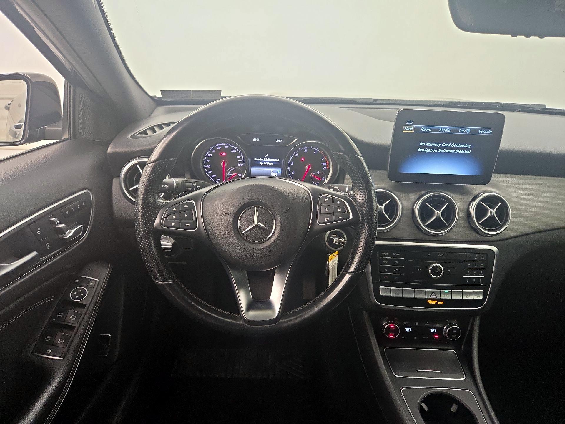 Thumbnail: 2020 Mercedes-Benz GLA - 10