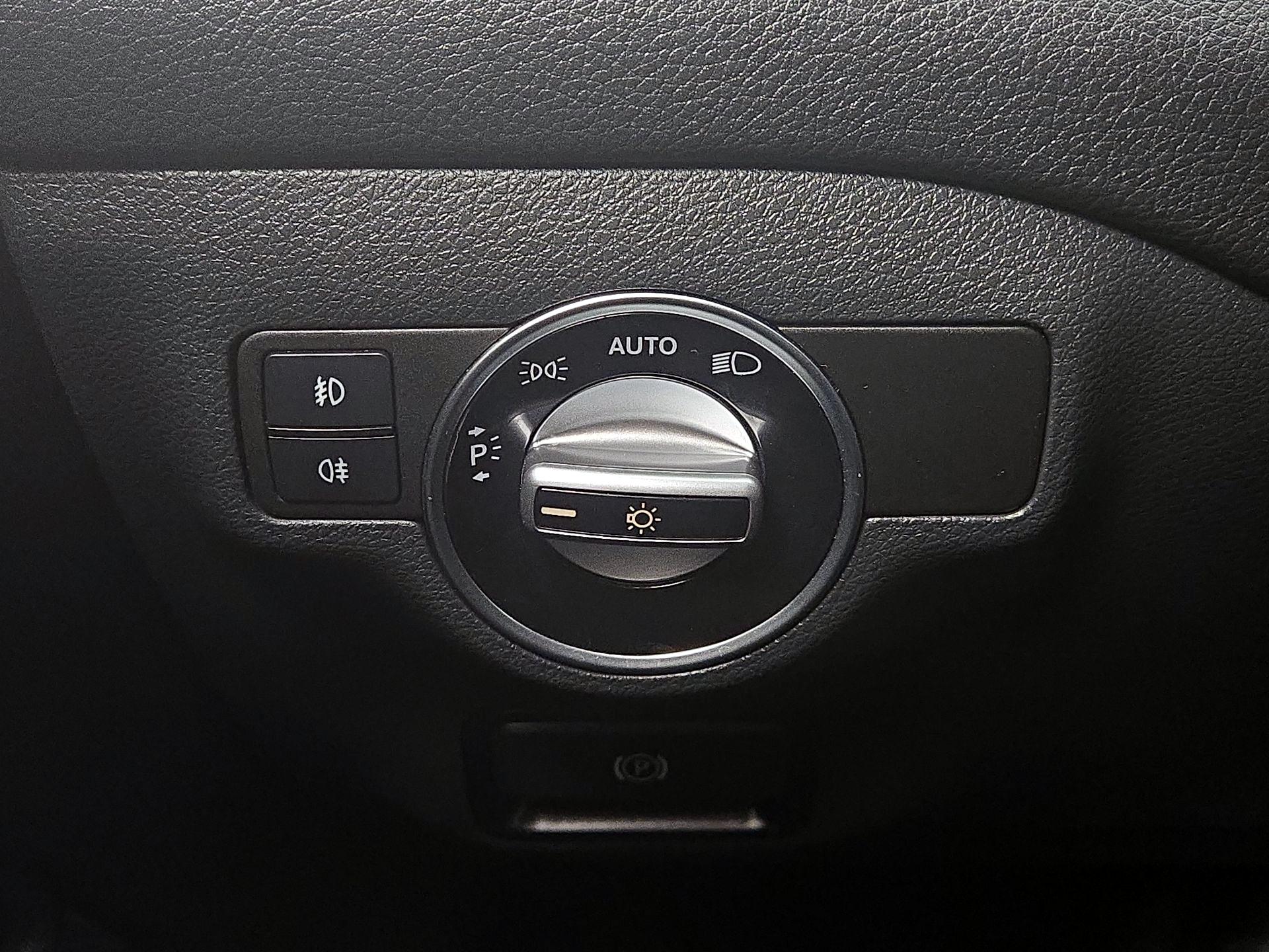 Thumbnail: 2020 Mercedes-Benz GLA - 13