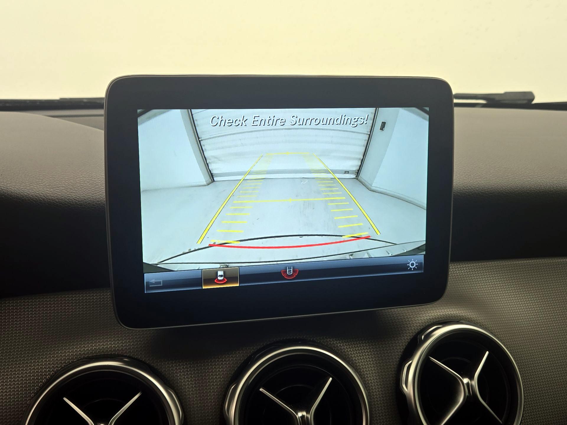 Thumbnail: 2020 Mercedes-Benz GLA - 14