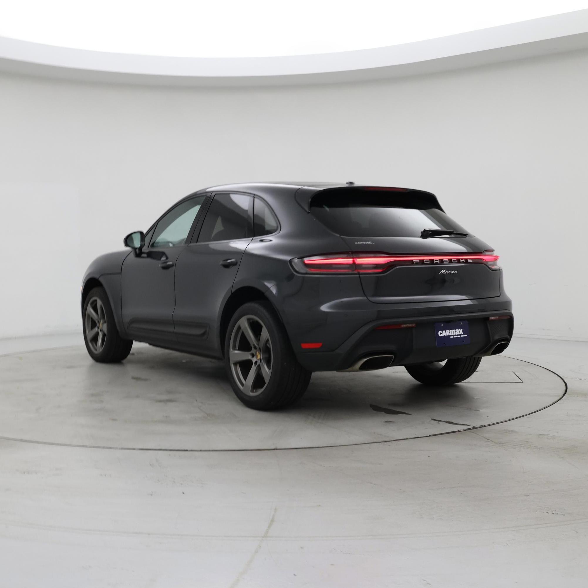Thumbnail: 2023 Porsche Macan - 2