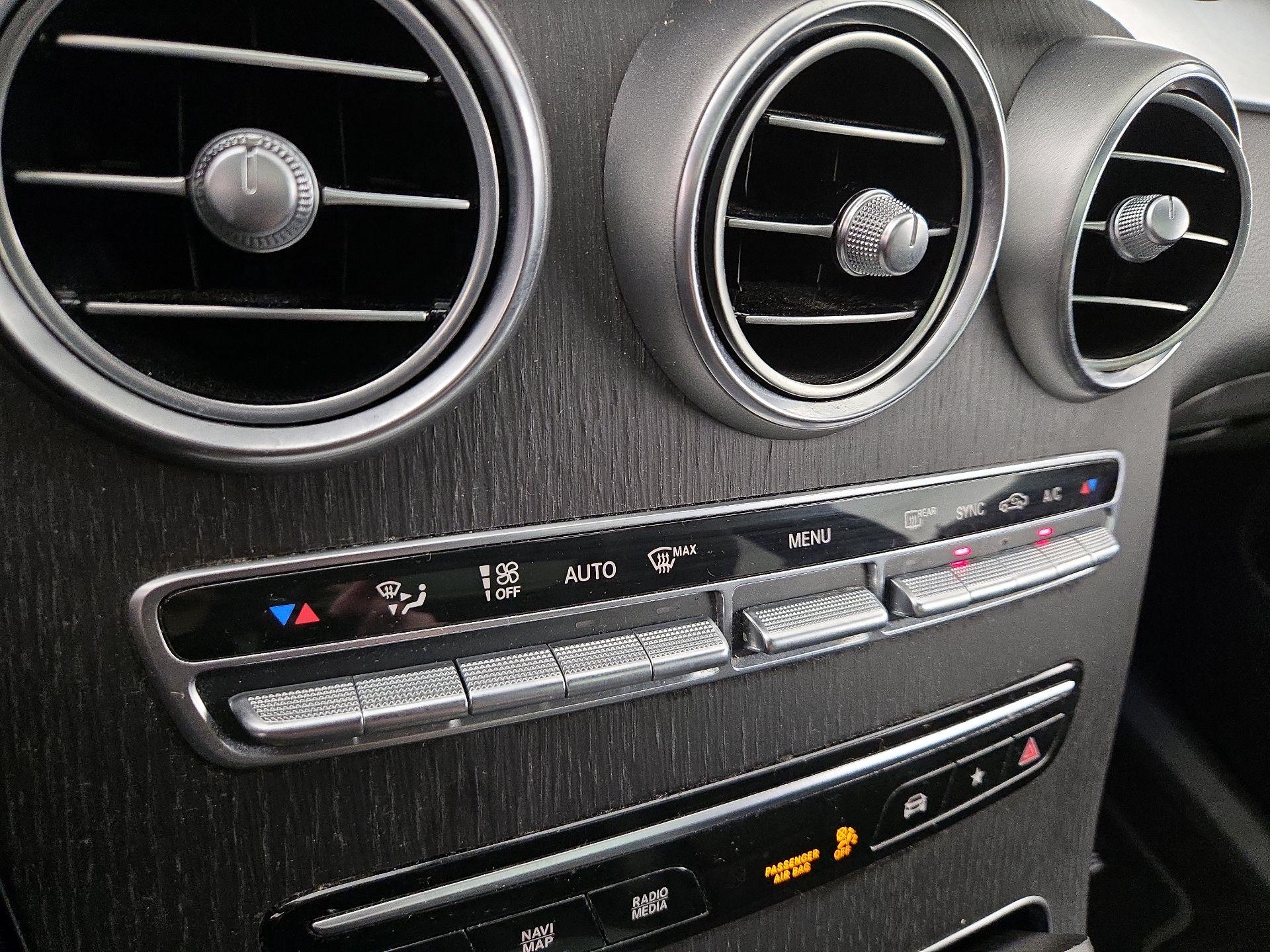 Thumbnail: 2021 Mercedes-Benz GLC - 16