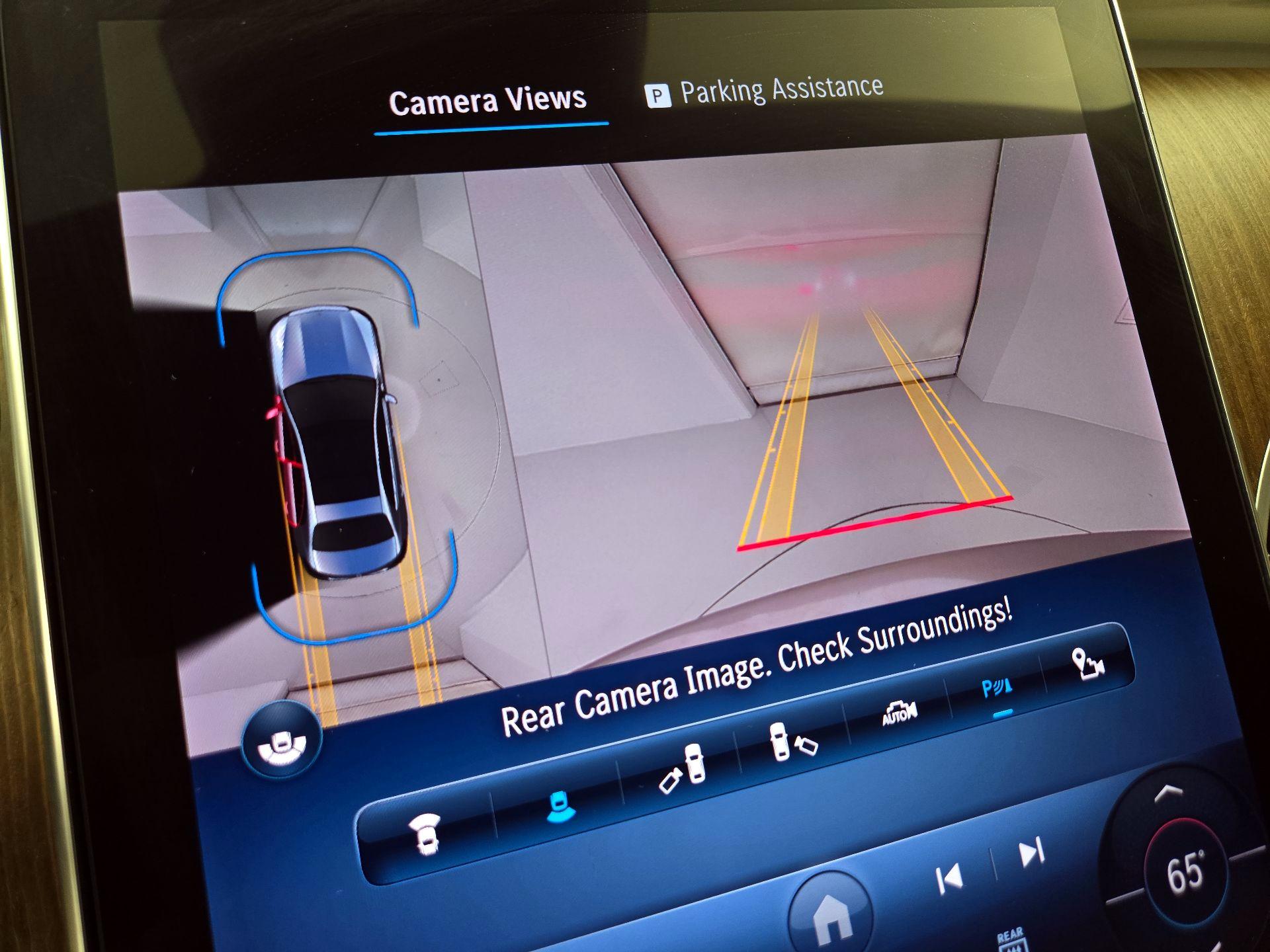 Thumbnail: 2023 Mercedes-Benz C-Class - 15