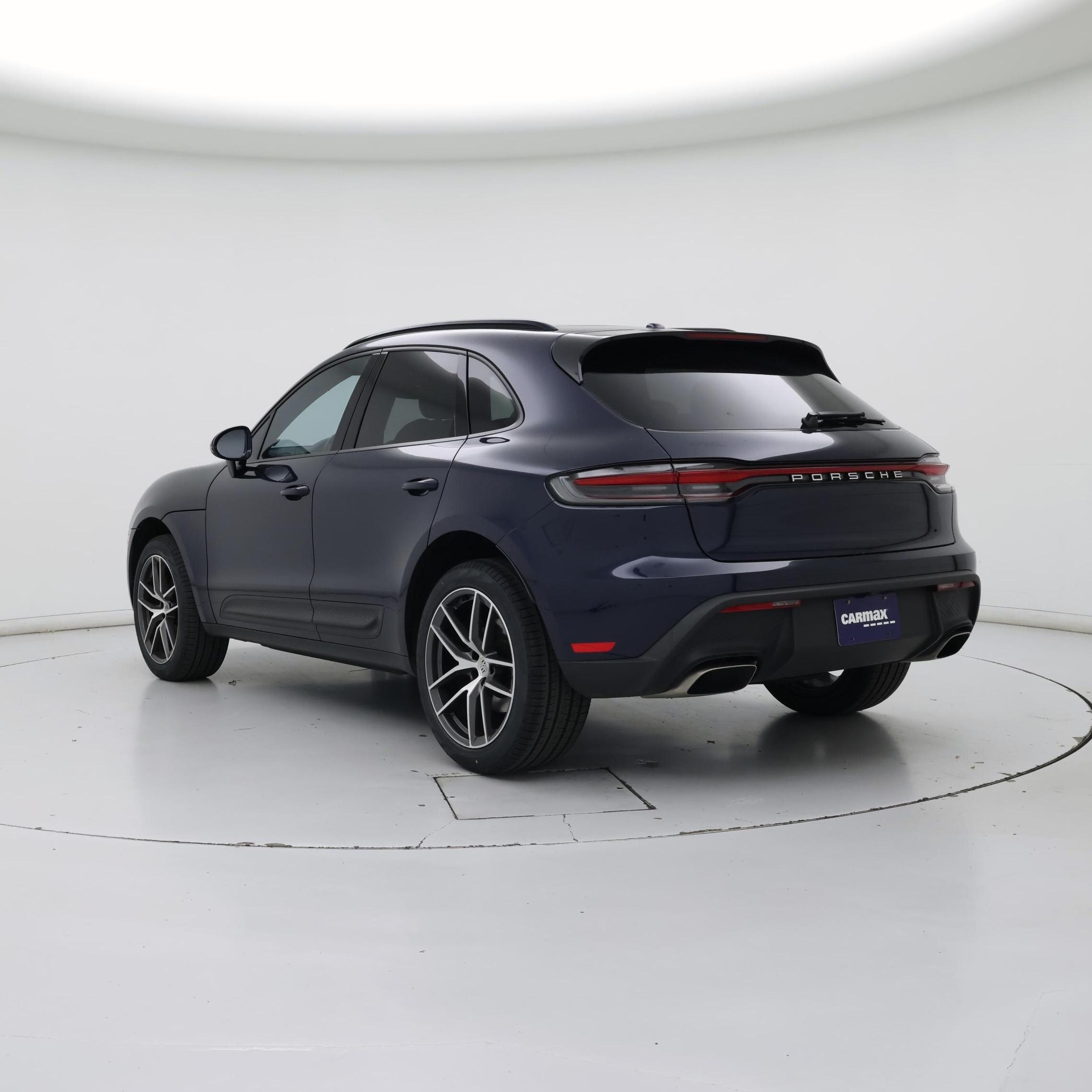 Thumbnail: 2023 Porsche Macan - 2