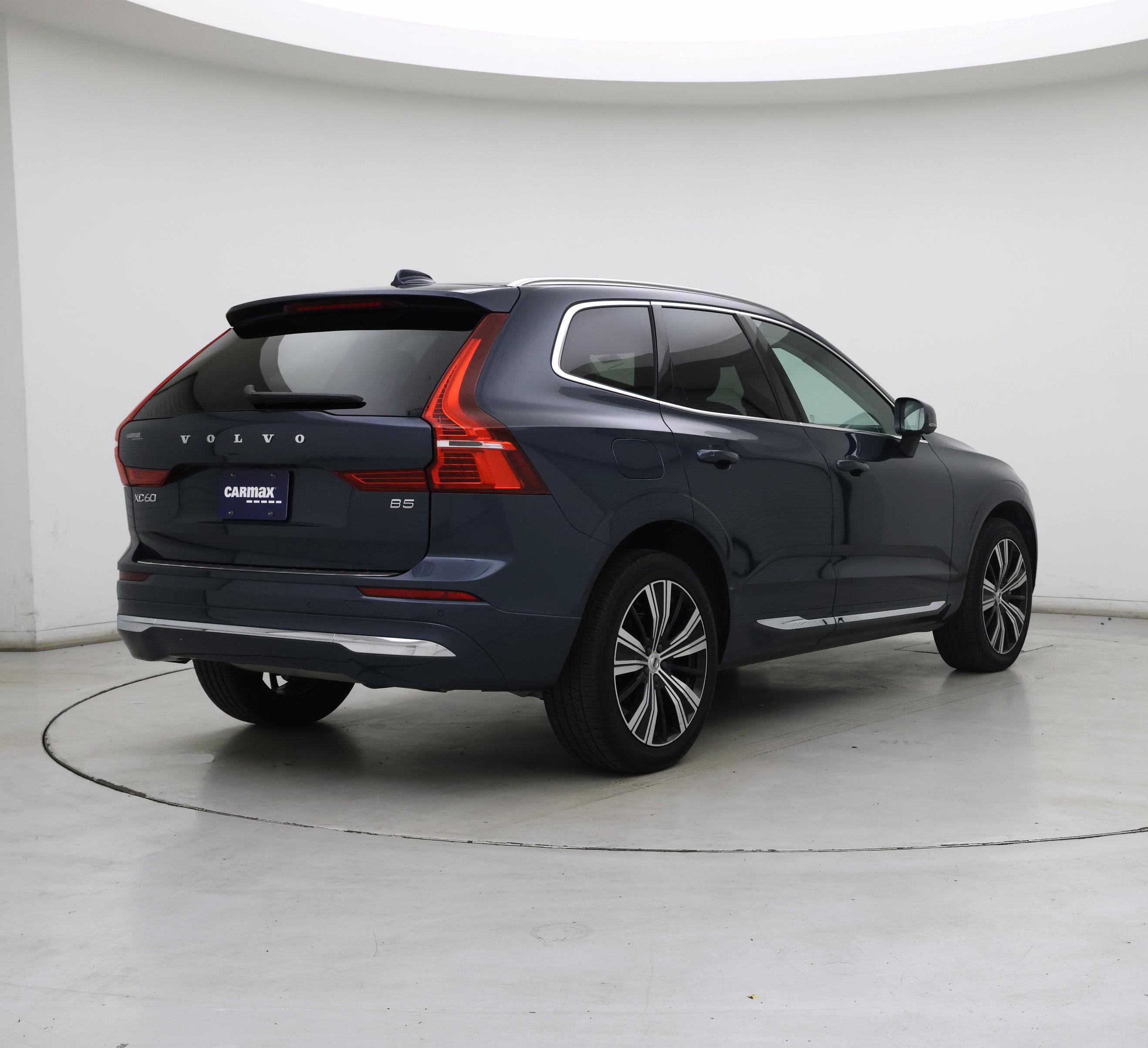 Thumbnail: 2023 Volvo XC60 - 8