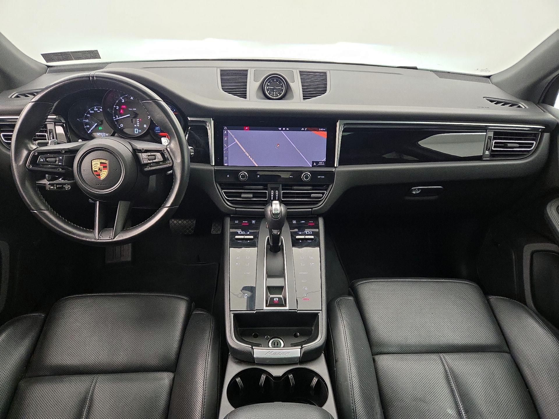 Thumbnail: 2023 Porsche Macan - 9