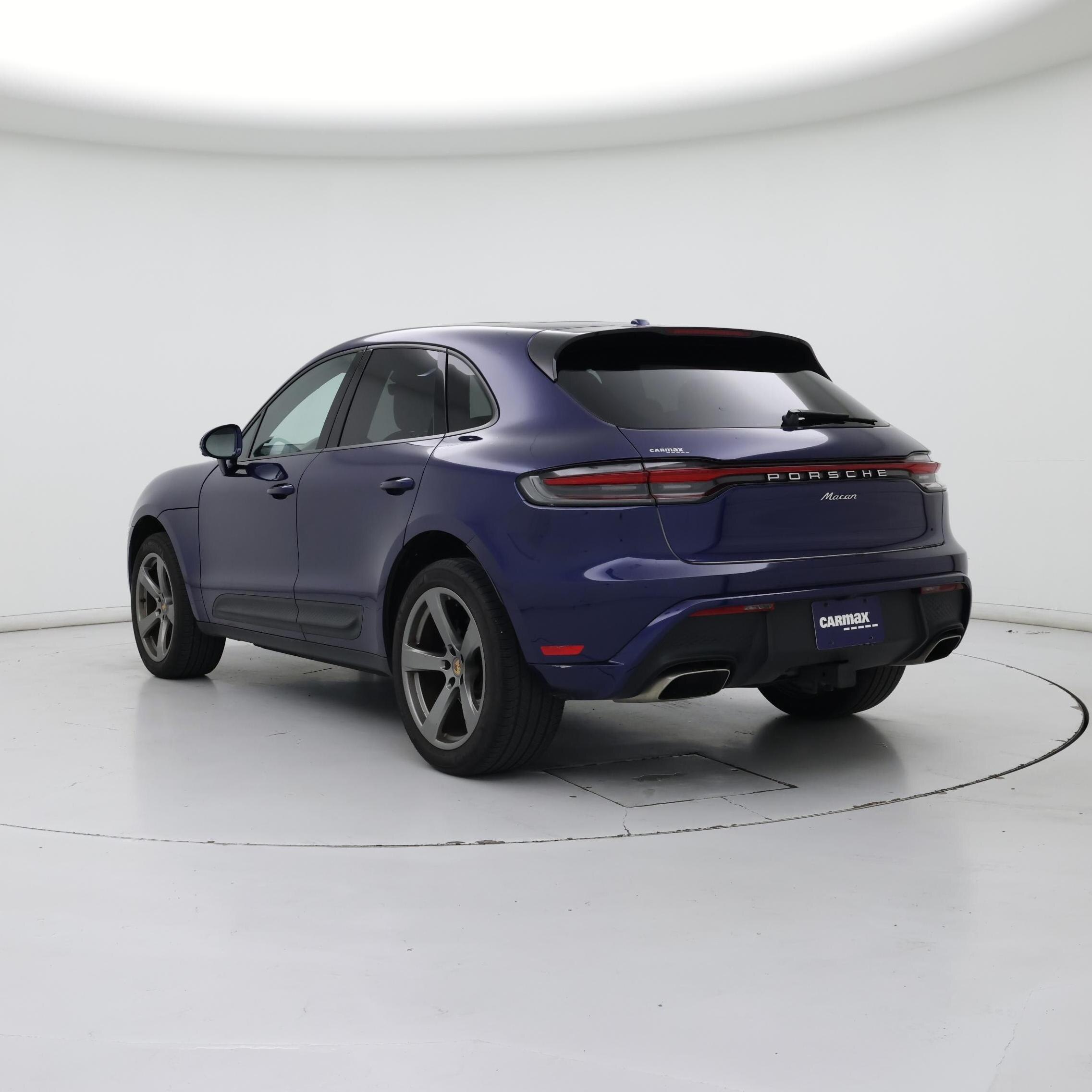 Thumbnail: 2023 Porsche Macan - 2