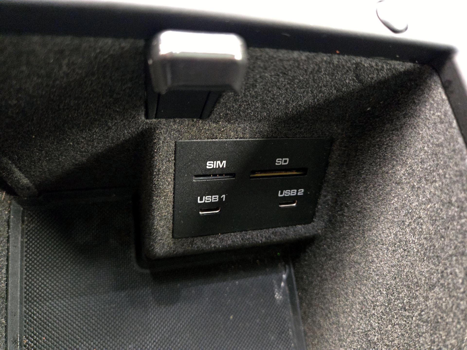 Thumbnail: 2023 Porsche Macan - 19