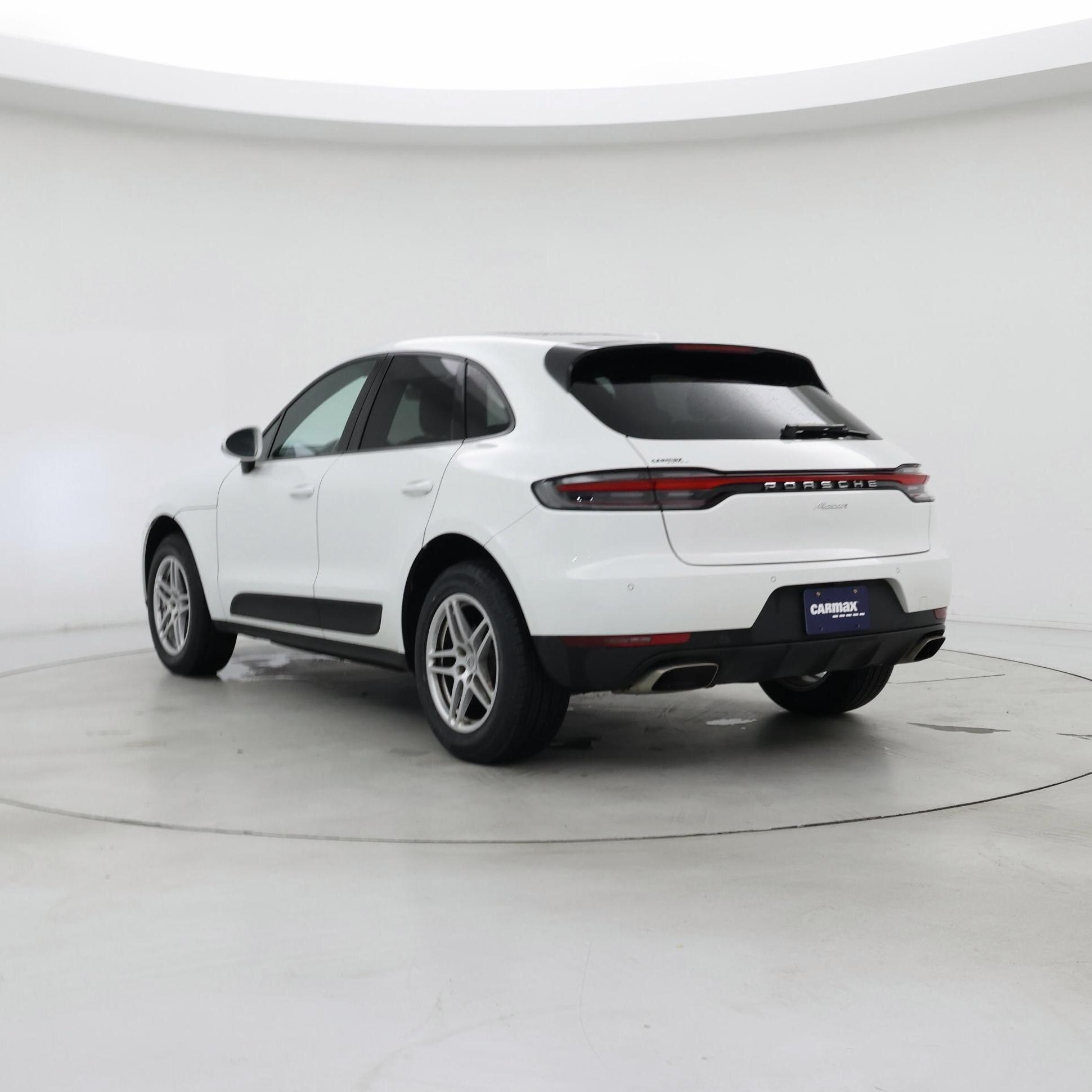 Thumbnail: 2021 Porsche Macan - 2