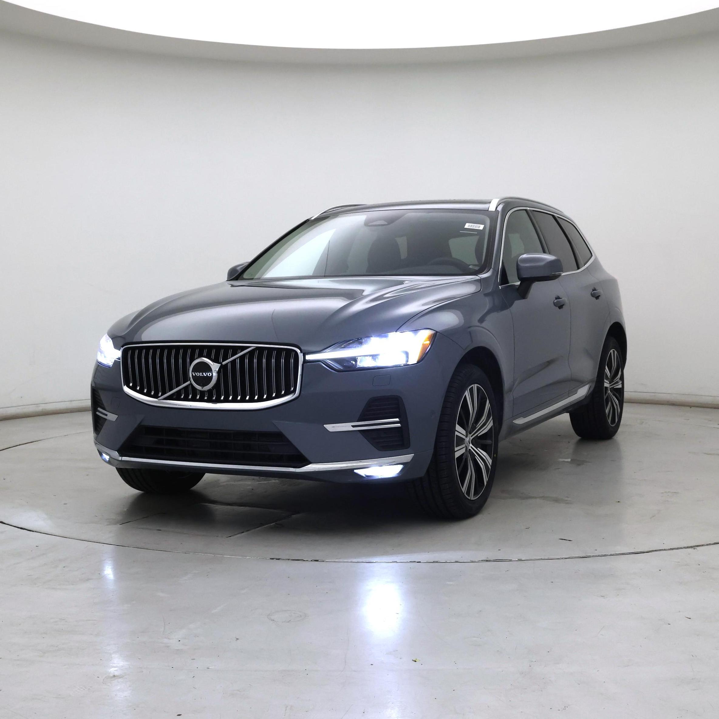 Thumbnail: 2023 Volvo XC60 - 4