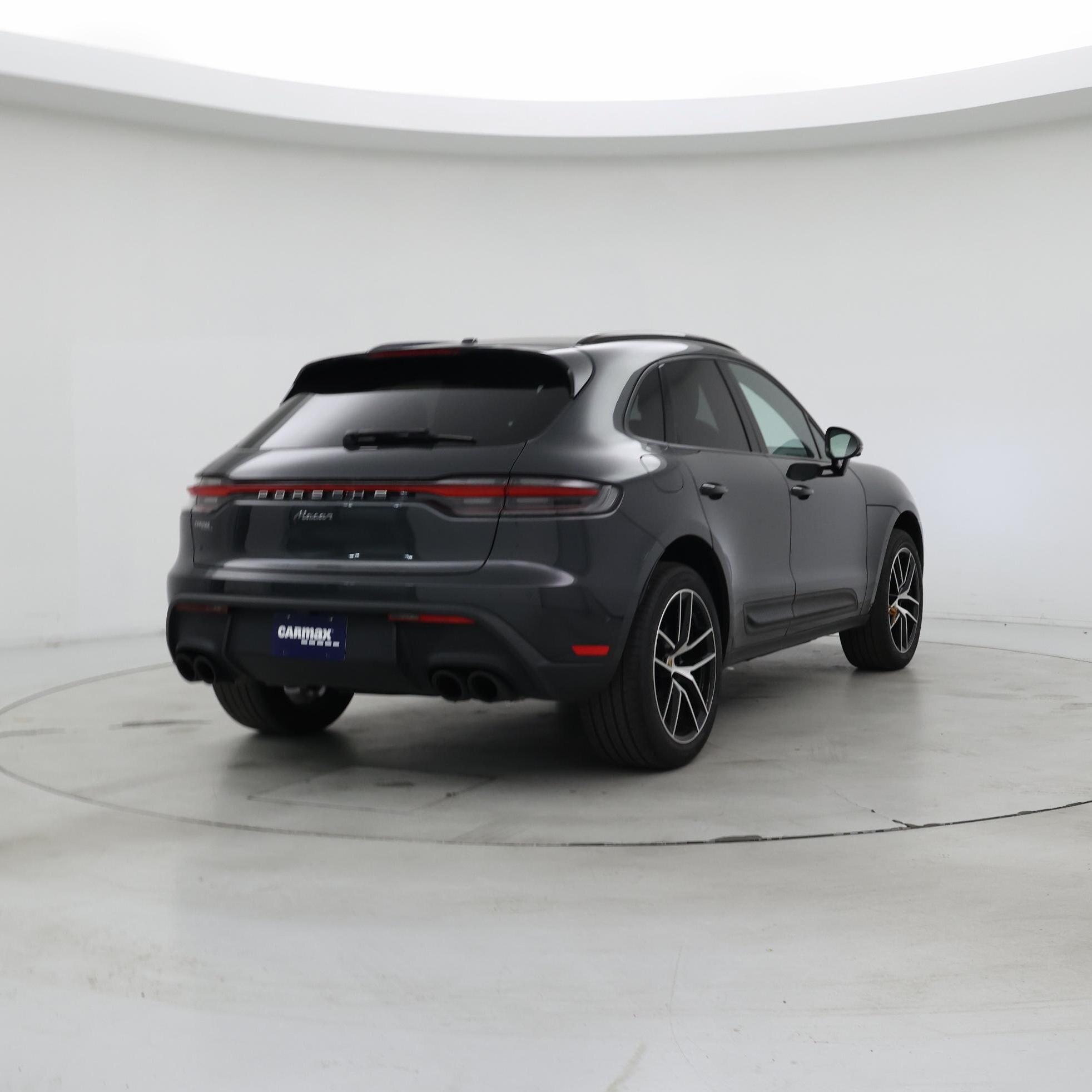 Thumbnail: 2023 Porsche Macan - 8