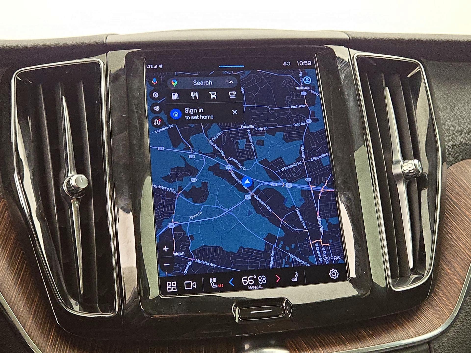 Thumbnail: 2023 Volvo XC60 - 14