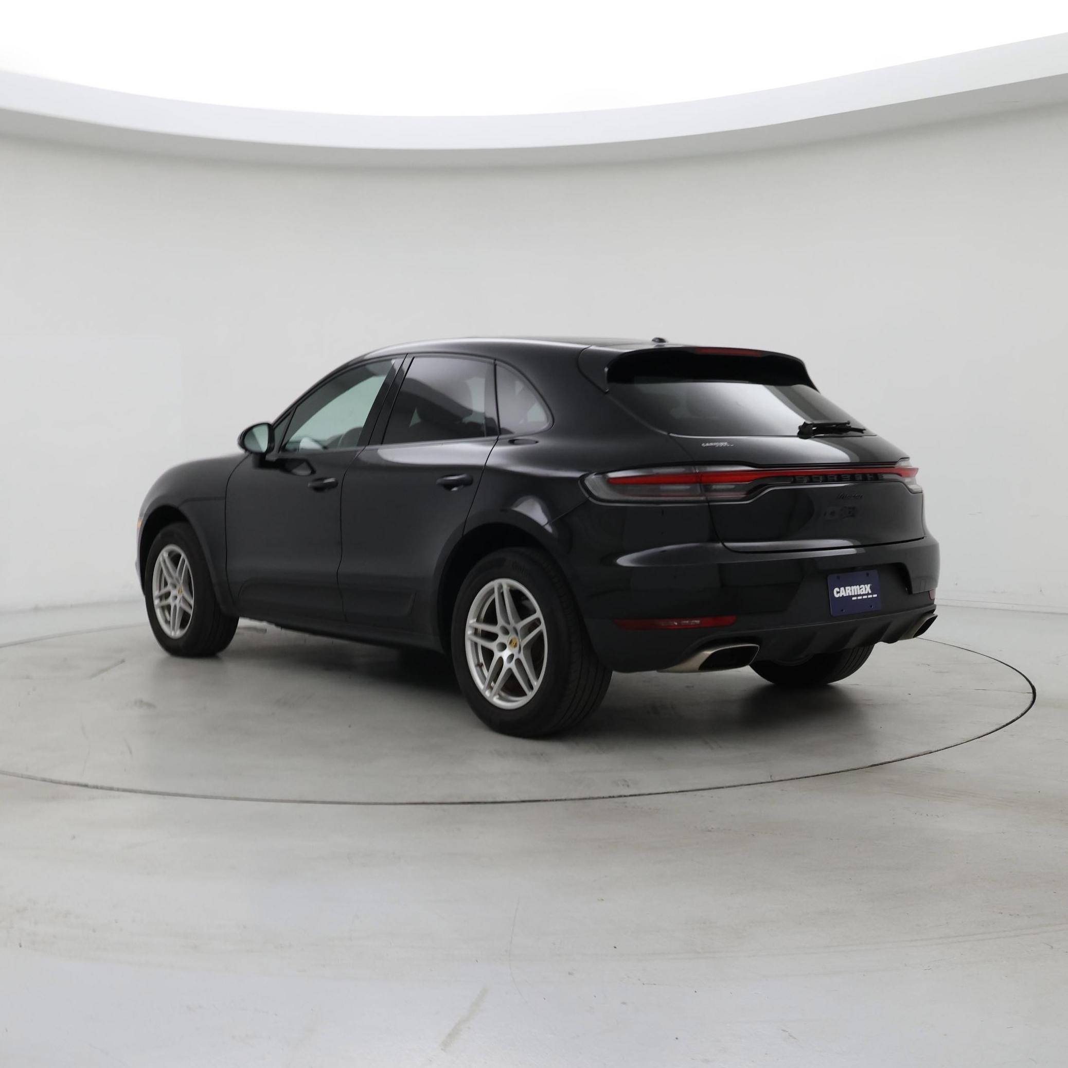 Thumbnail: 2021 Porsche Macan - 2