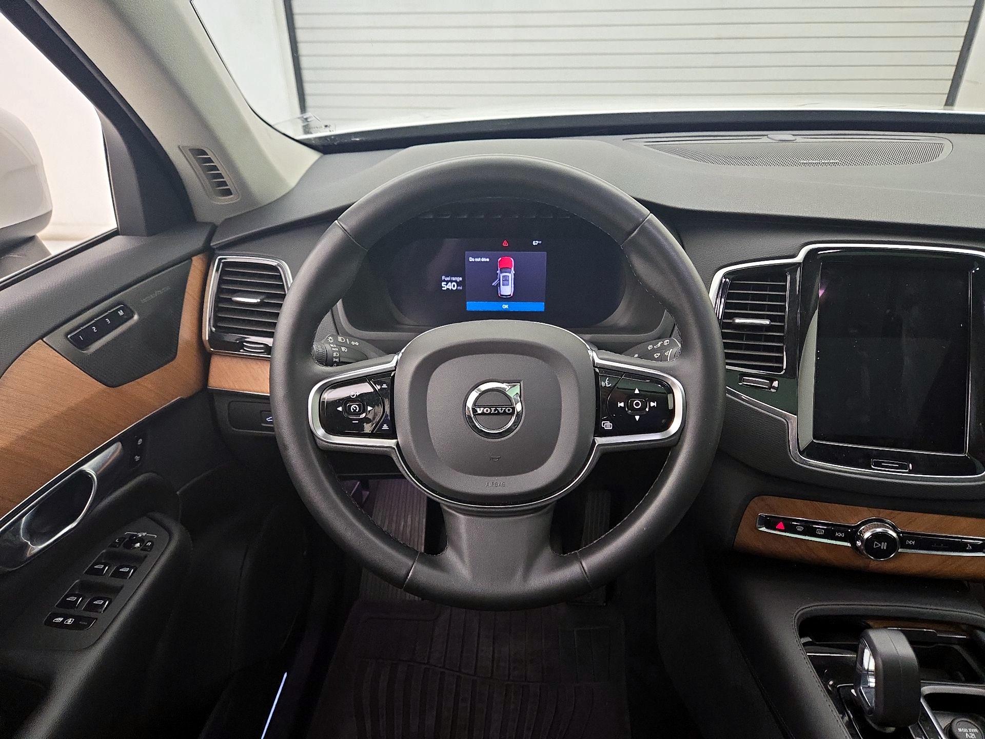 Thumbnail: 2023 Volvo XC90 - 10