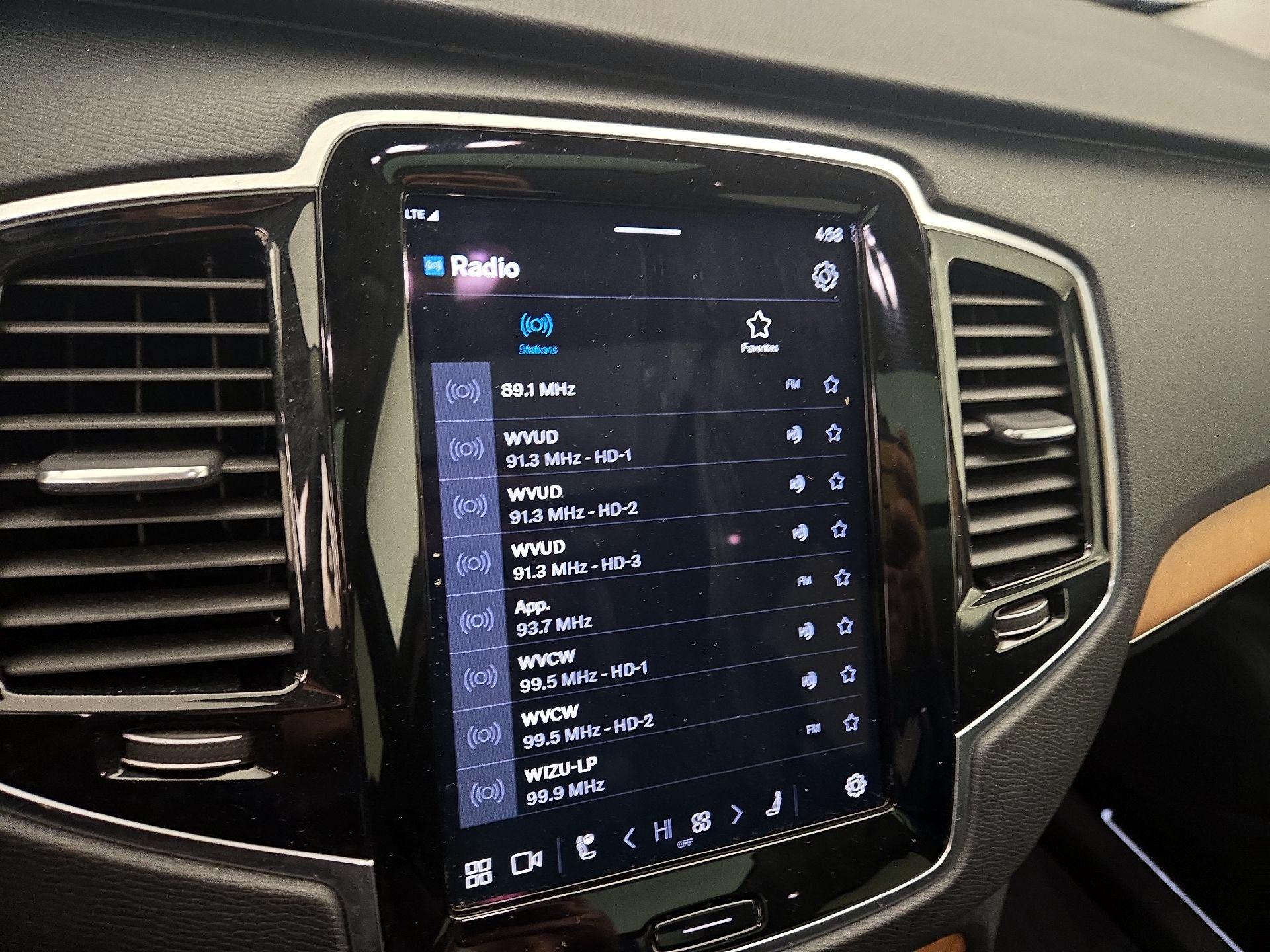 Thumbnail: 2023 Volvo XC90 - 14