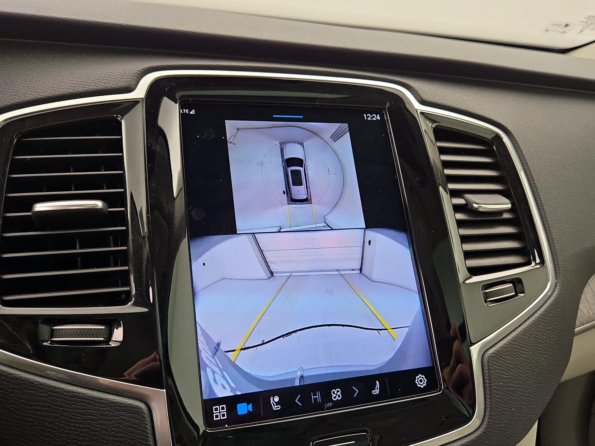 Thumbnail: 2024 Volvo XC90 - 14