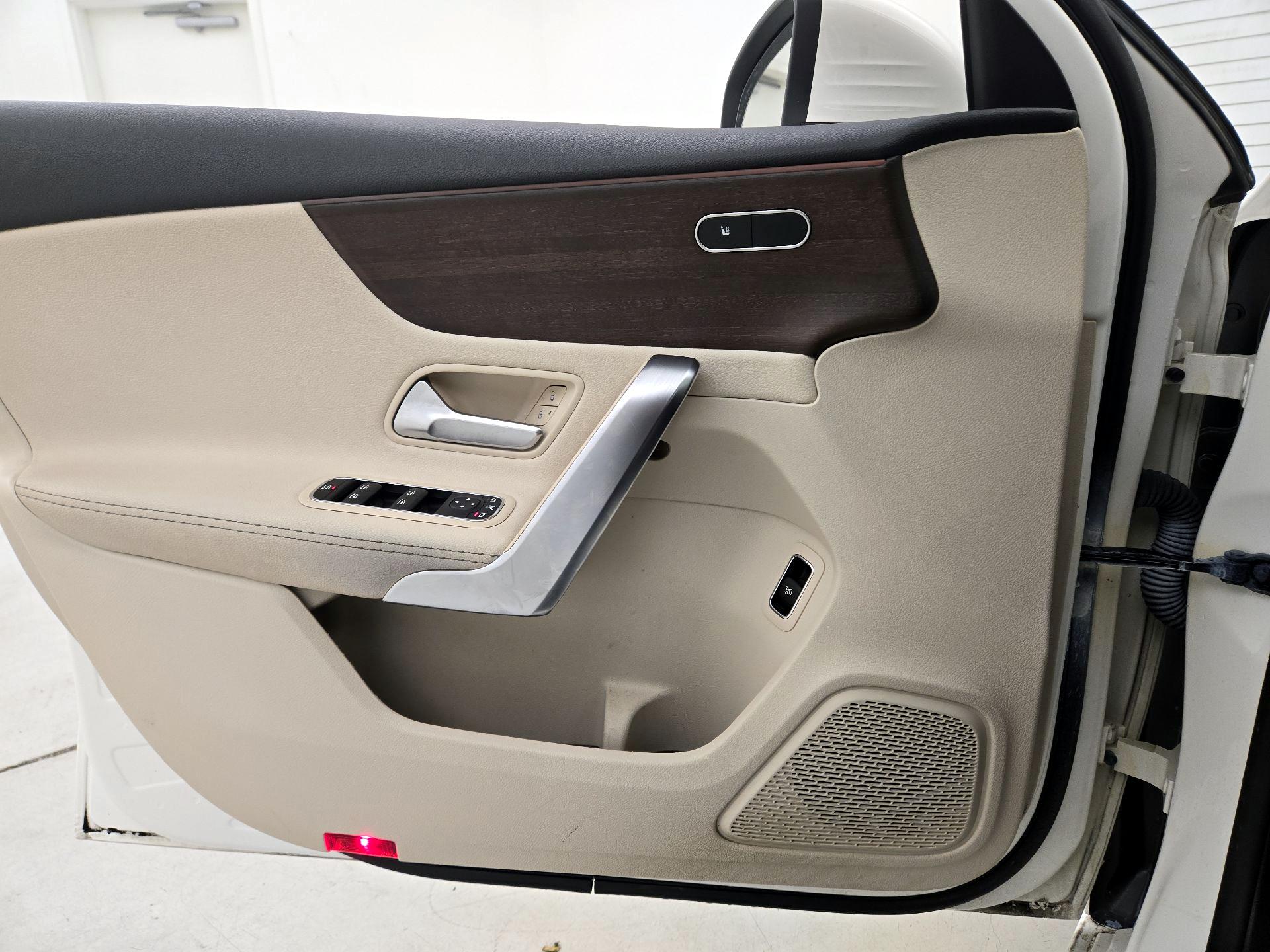 Thumbnail: 2022 Mercedes-Benz A-Class - 12