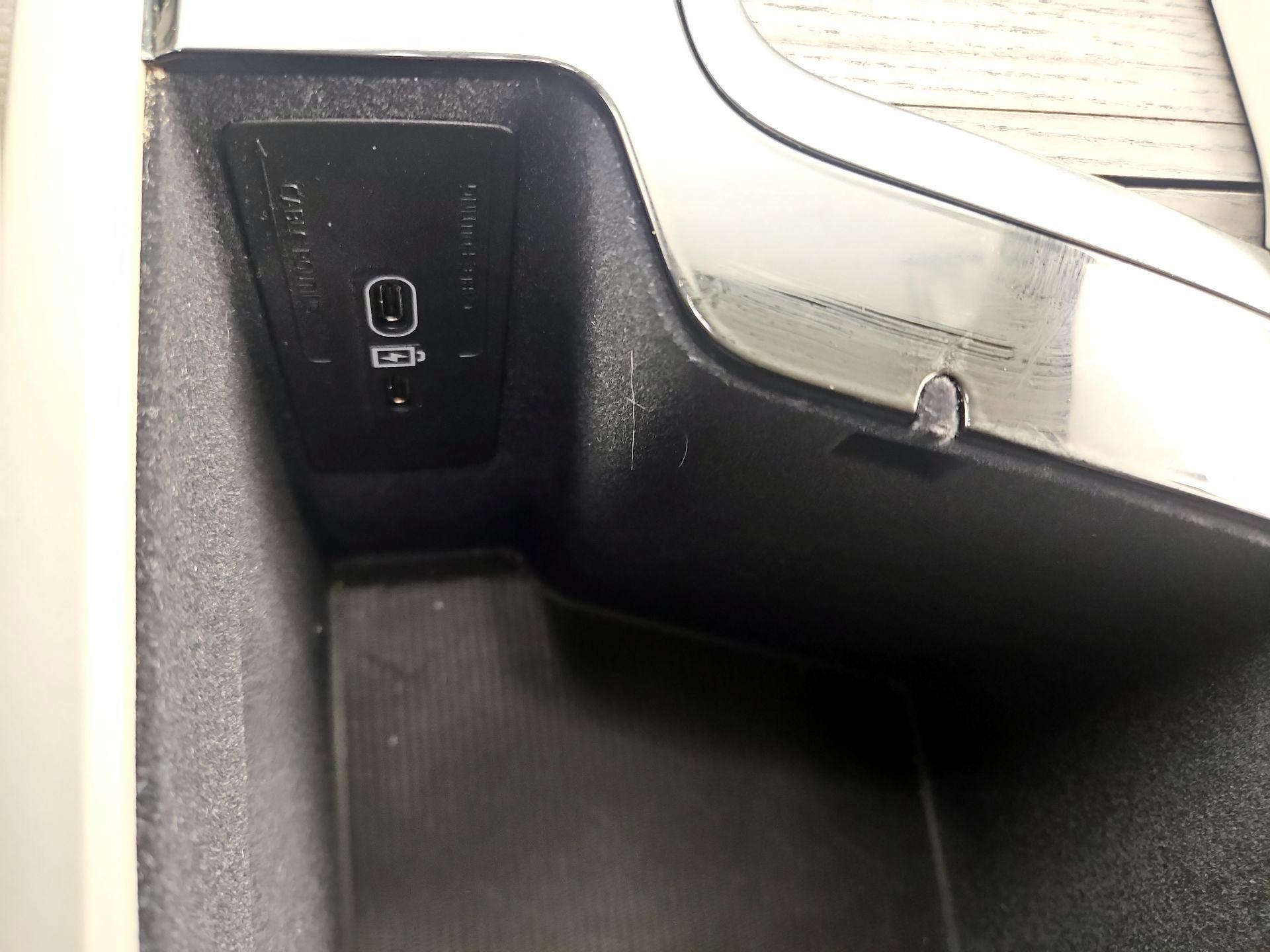 Thumbnail: 2023 Volvo XC90 - 18