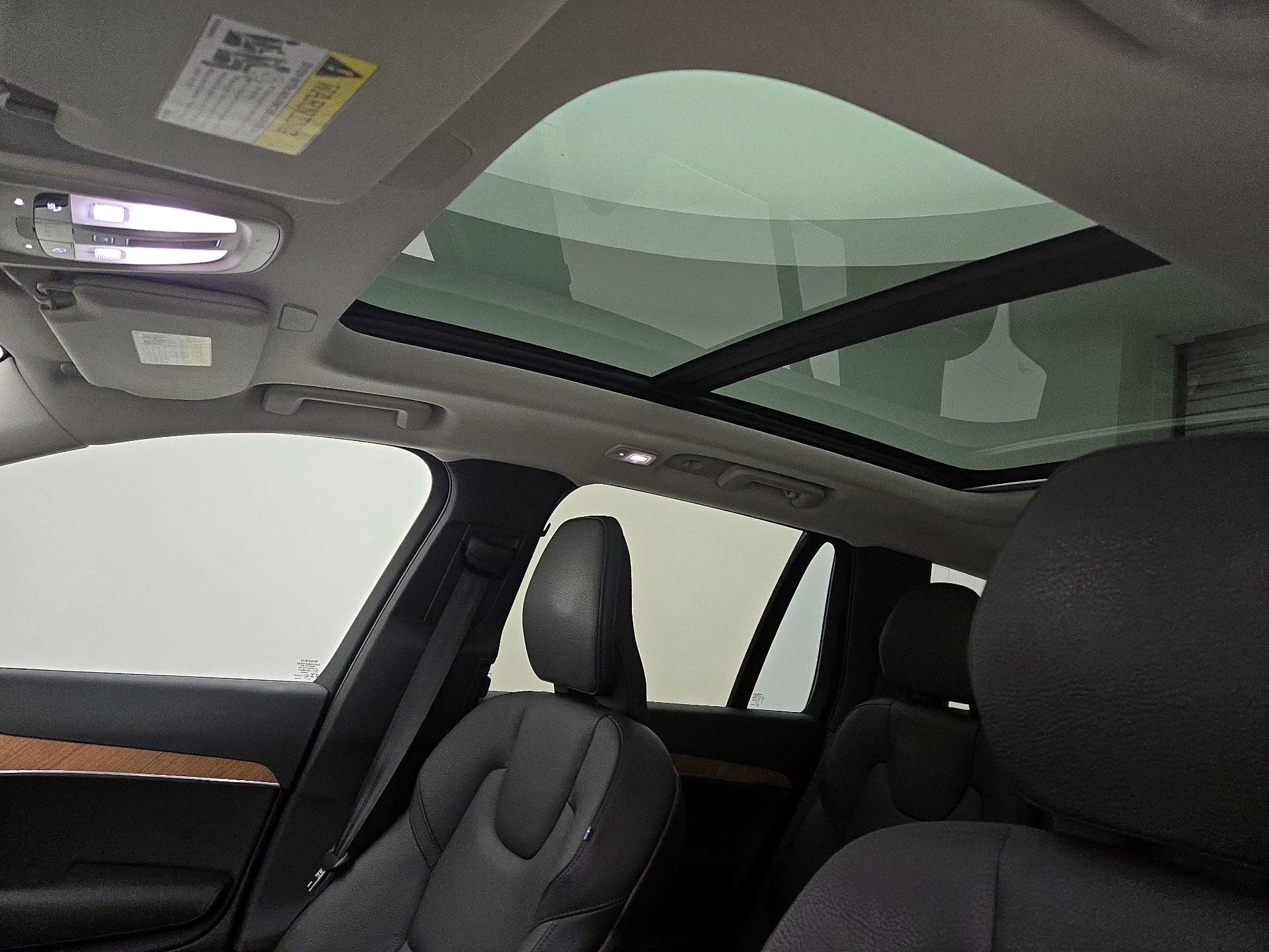 Thumbnail: 2024 Volvo XC90 - 17