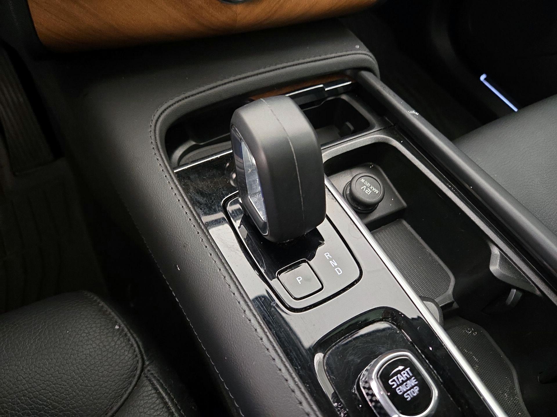 Thumbnail: 2024 Volvo XC90 - 18