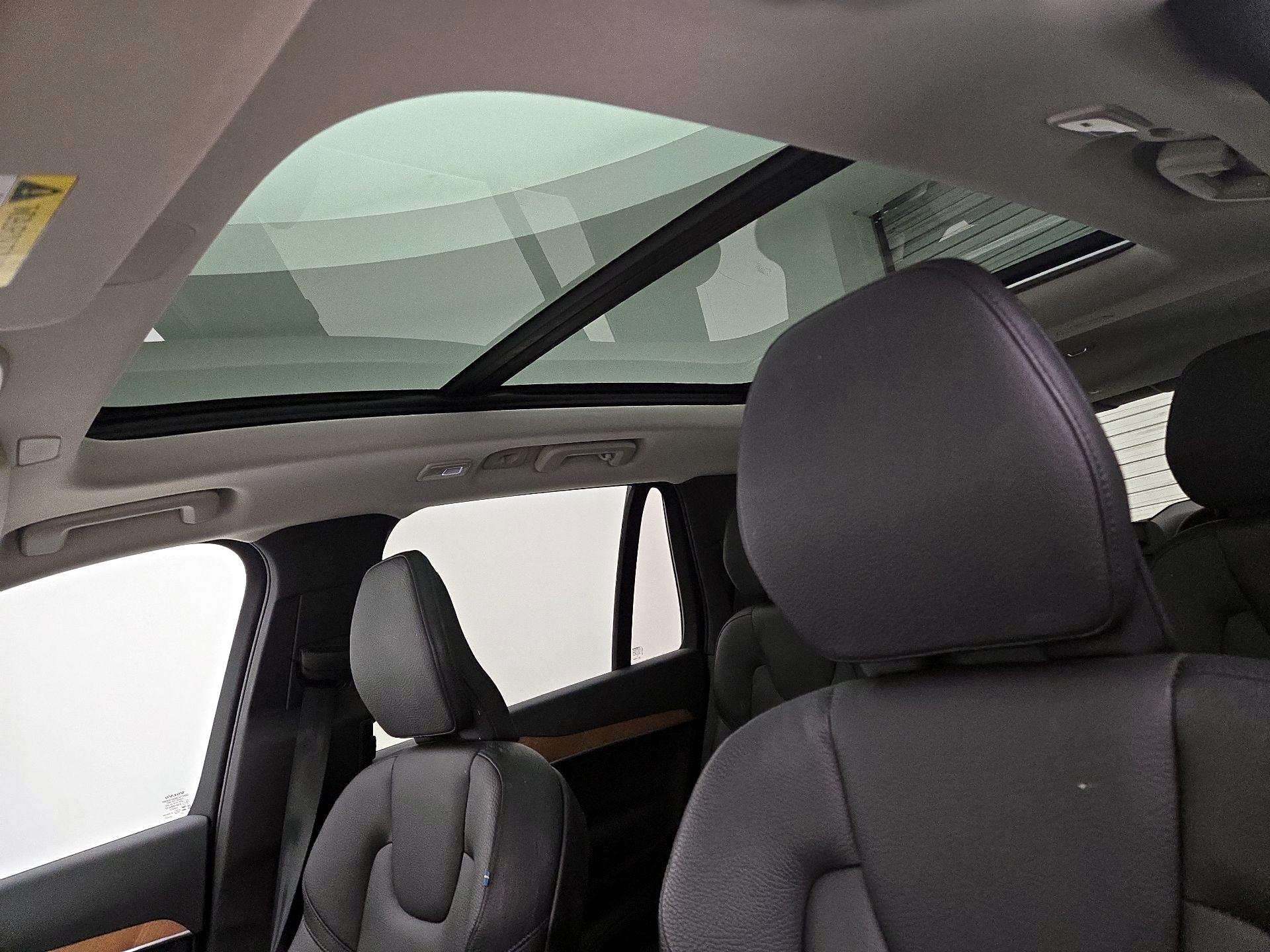 Thumbnail: 2024 Volvo XC90 - 20