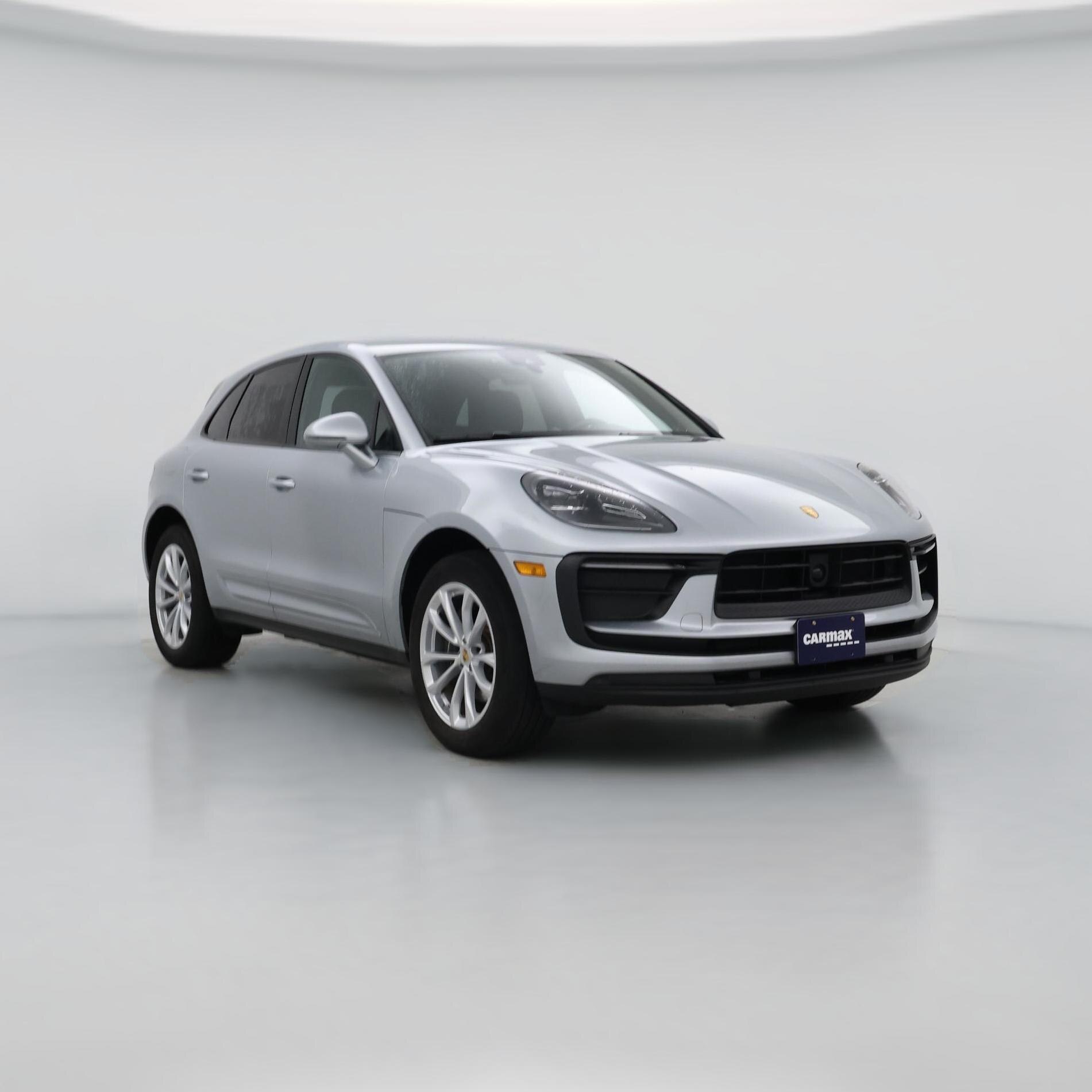 Thumbnail: 2023 Porsche Macan - 1