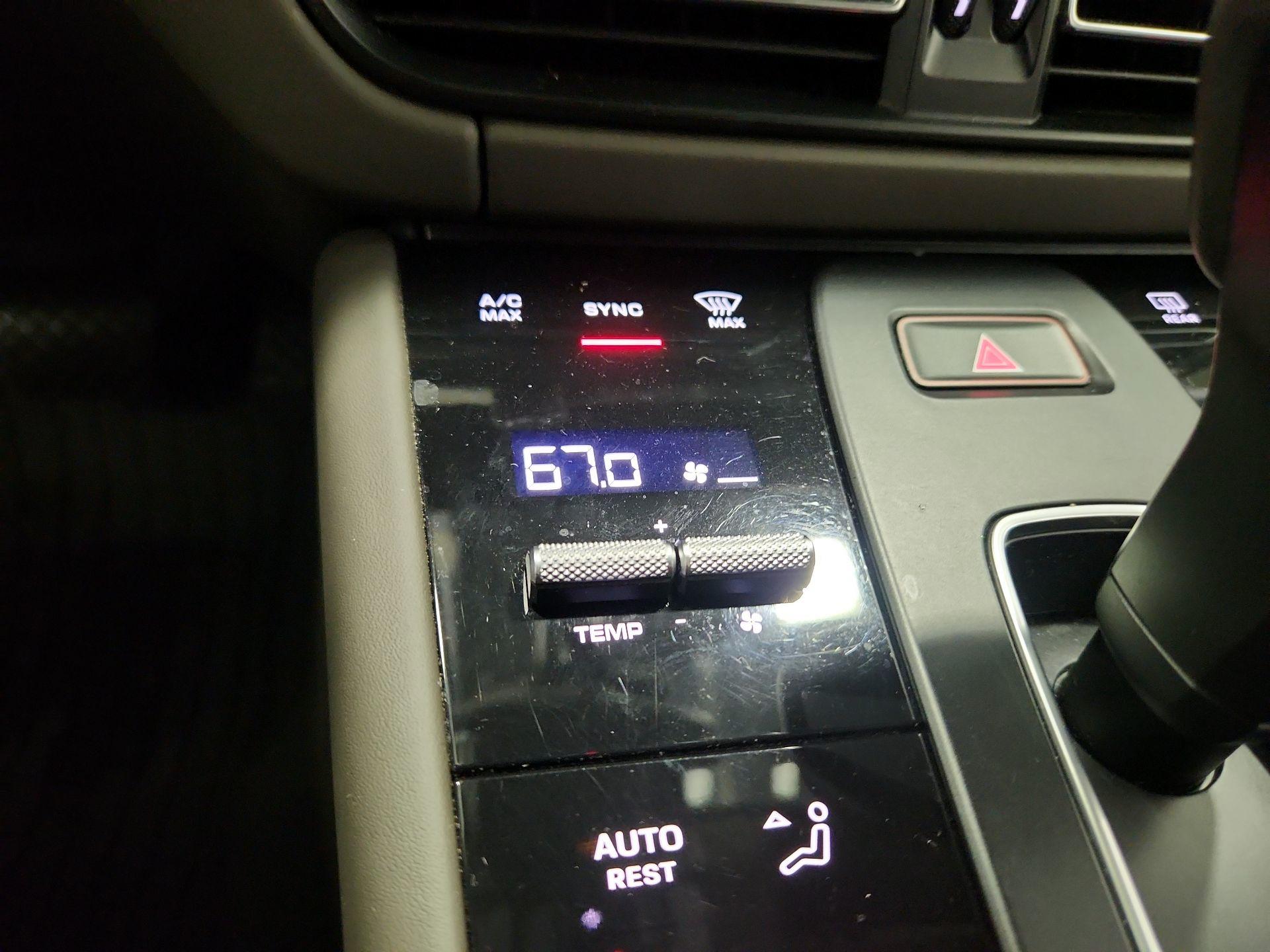 Thumbnail: 2023 Porsche Macan - 17