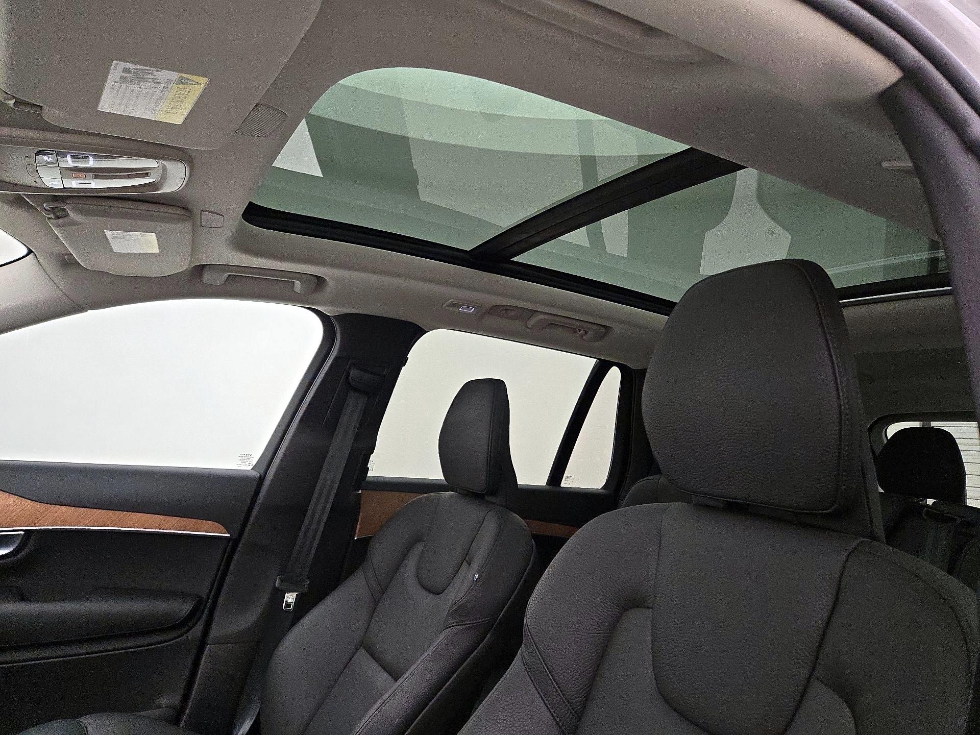 Thumbnail: 2024 Volvo XC90 - 17