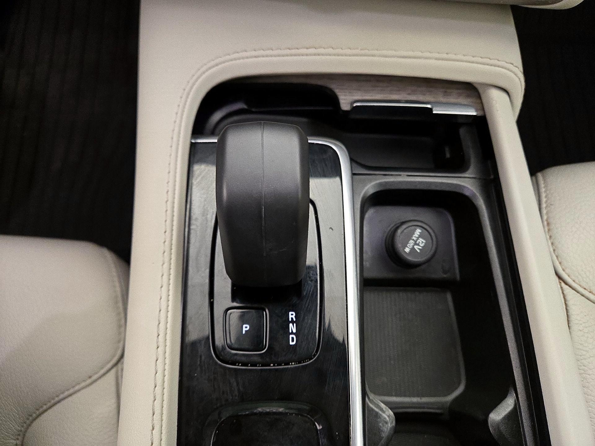 Thumbnail: 2024 Volvo XC90 - 18