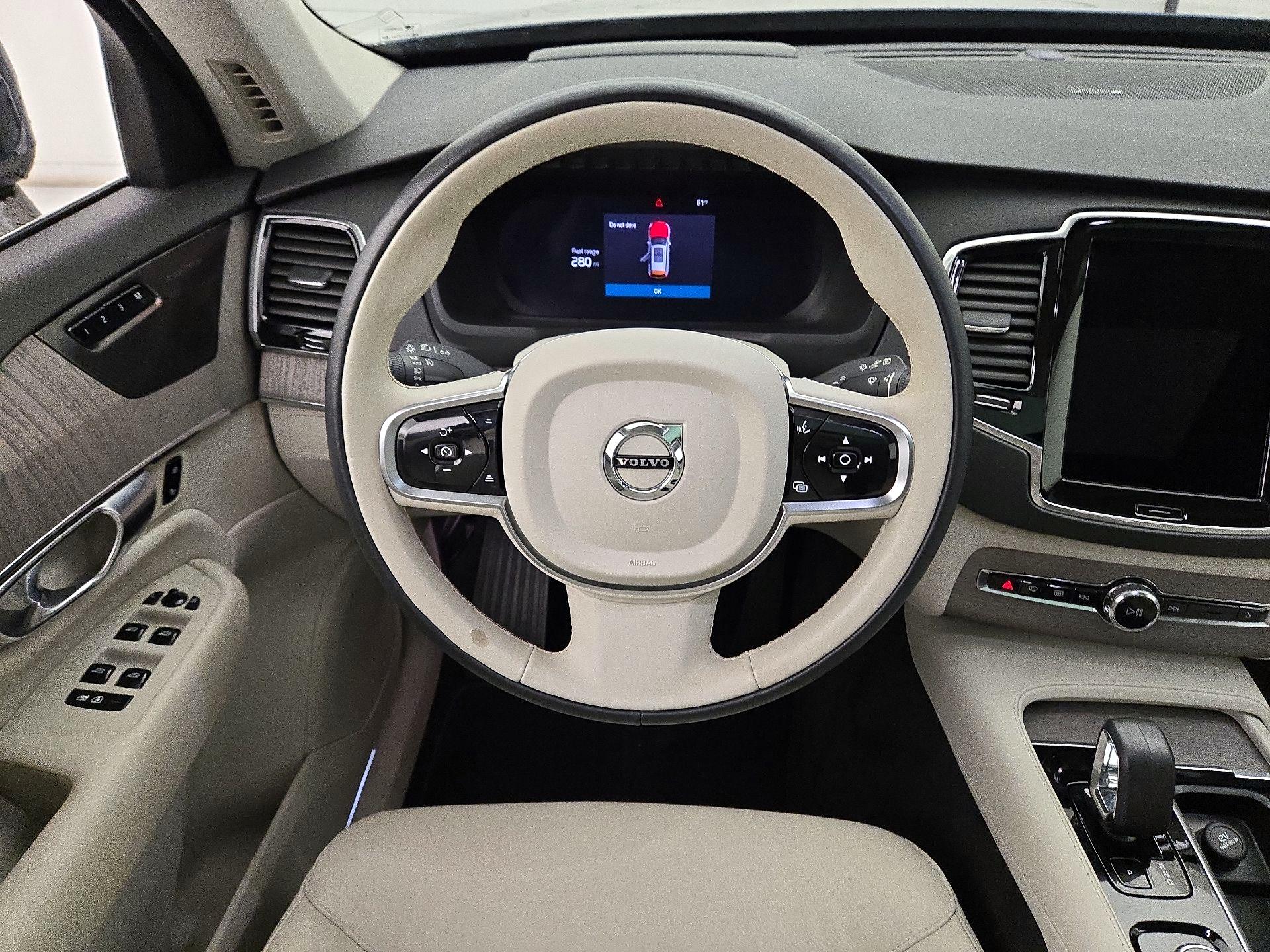 Thumbnail: 2023 Volvo XC90 - 10