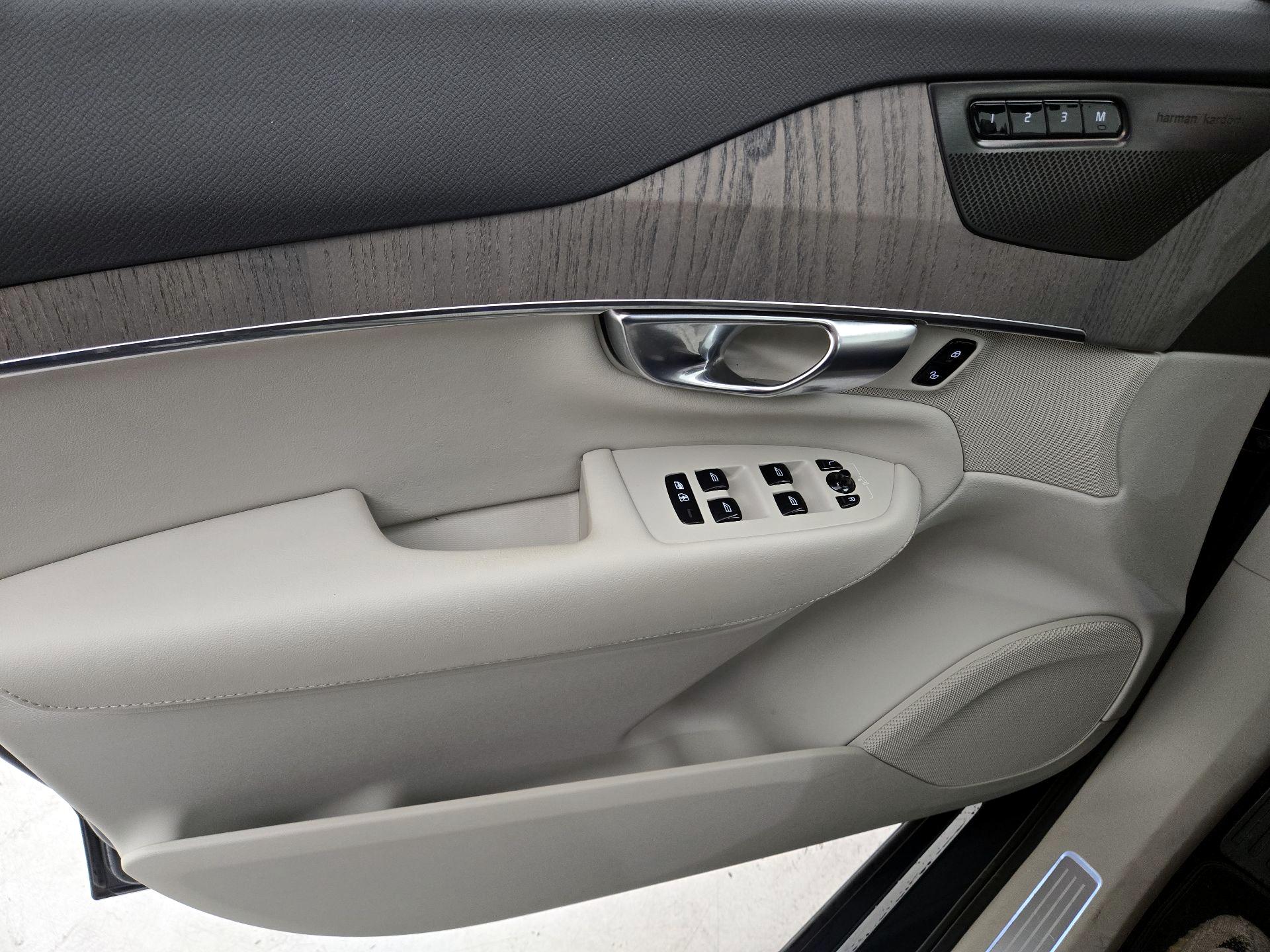 Thumbnail: 2023 Volvo XC90 - 12