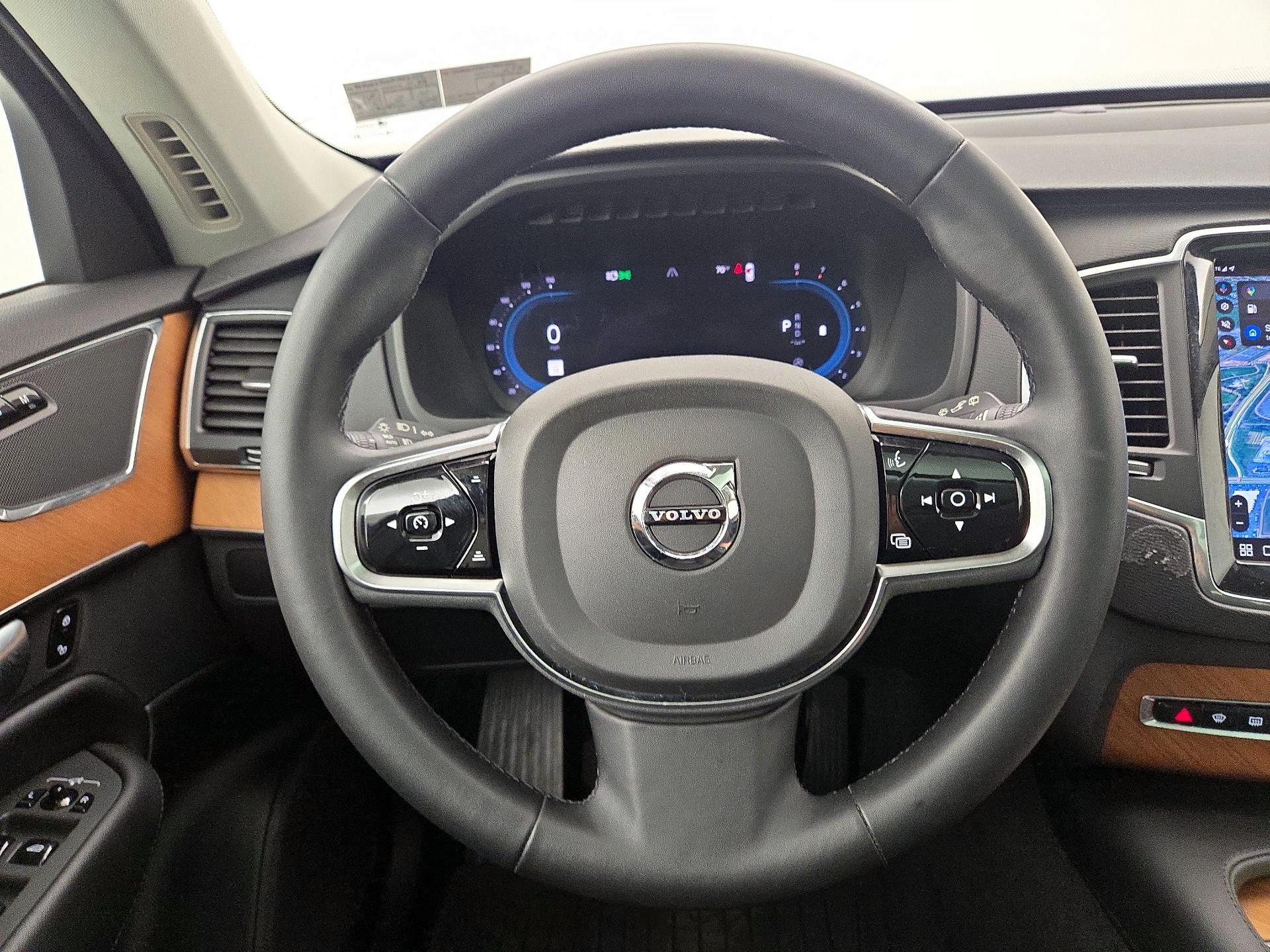 Thumbnail: 2023 Volvo XC90 - 10