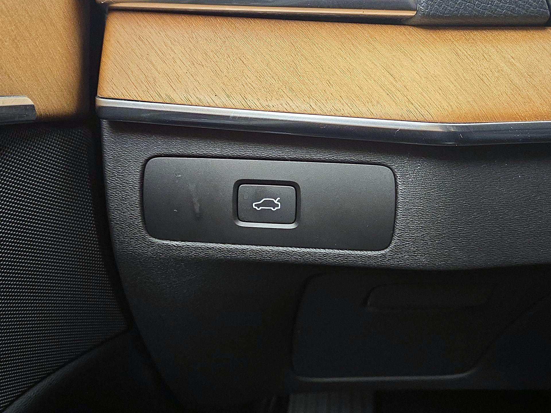 Thumbnail: 2023 Volvo XC90 - 13