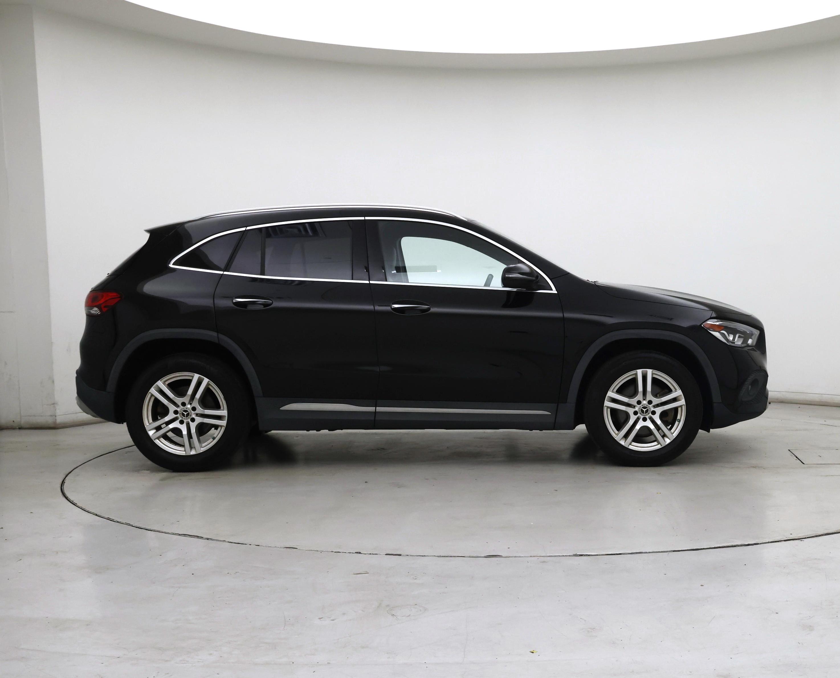 Thumbnail: 2023 Mercedes-Benz GLA - 7